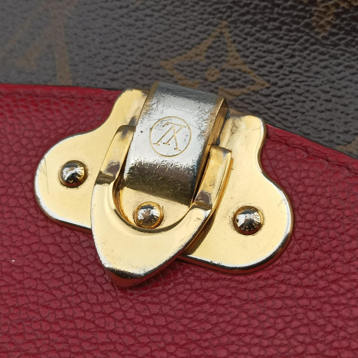 Pre-owned Louis Vuitton SAINT PLACIDE brown×CERISE Monogram Canvas×calf leather M43713 shoulderbag | stylenewstar