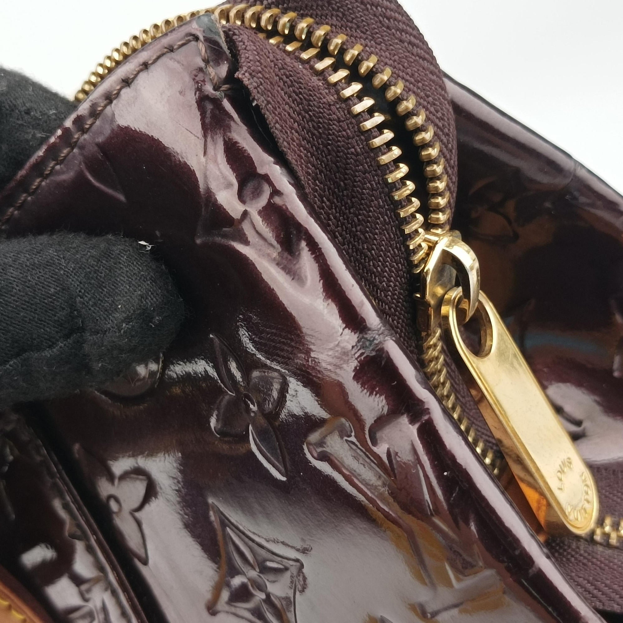 Pre-owned Louis Vuitton Rosewood Avenue Amaranth Vernis M93510 handbag | stylenewstar