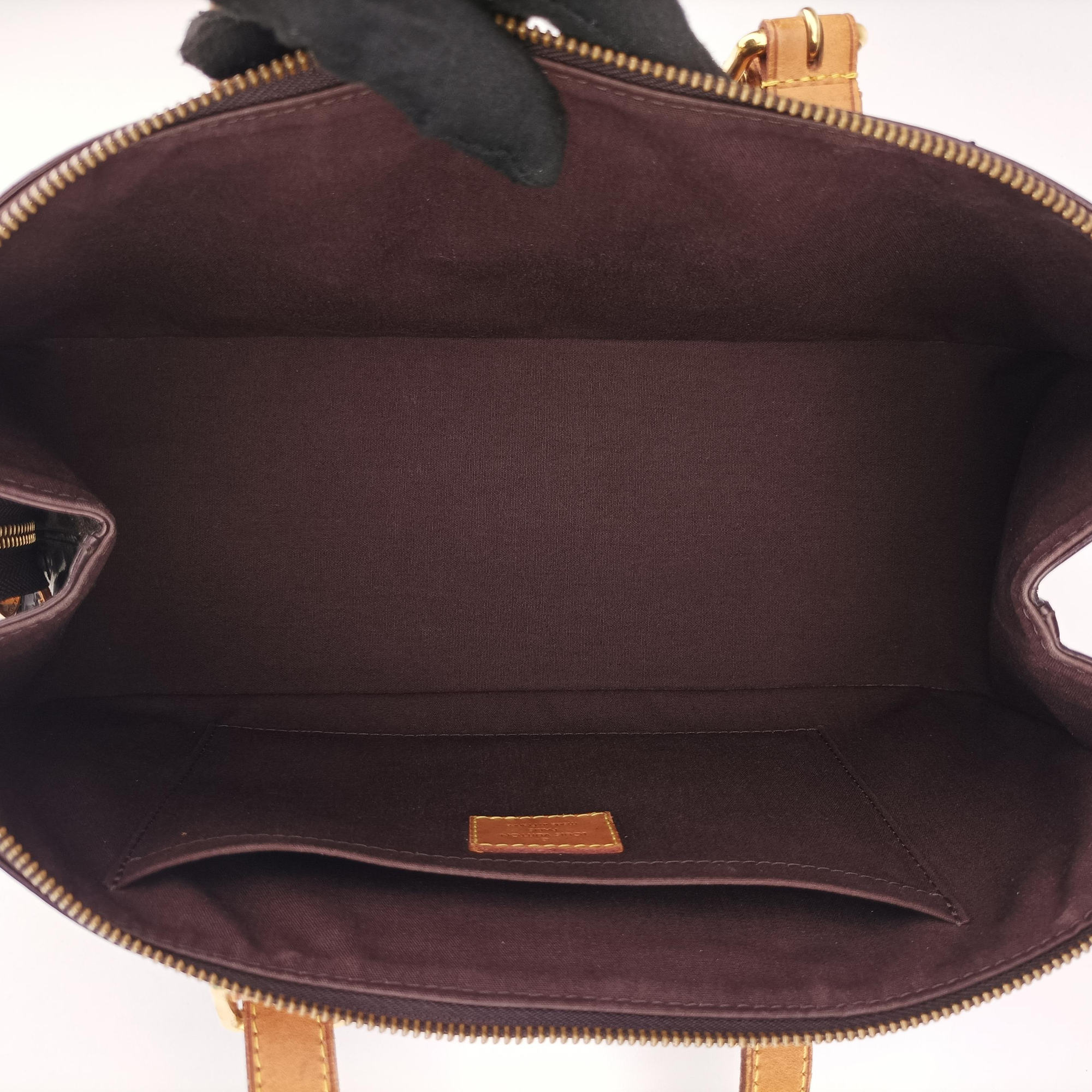 Pre-owned Louis Vuitton Rosewood Avenue Amaranth Vernis M93510 handbag | stylenewstar