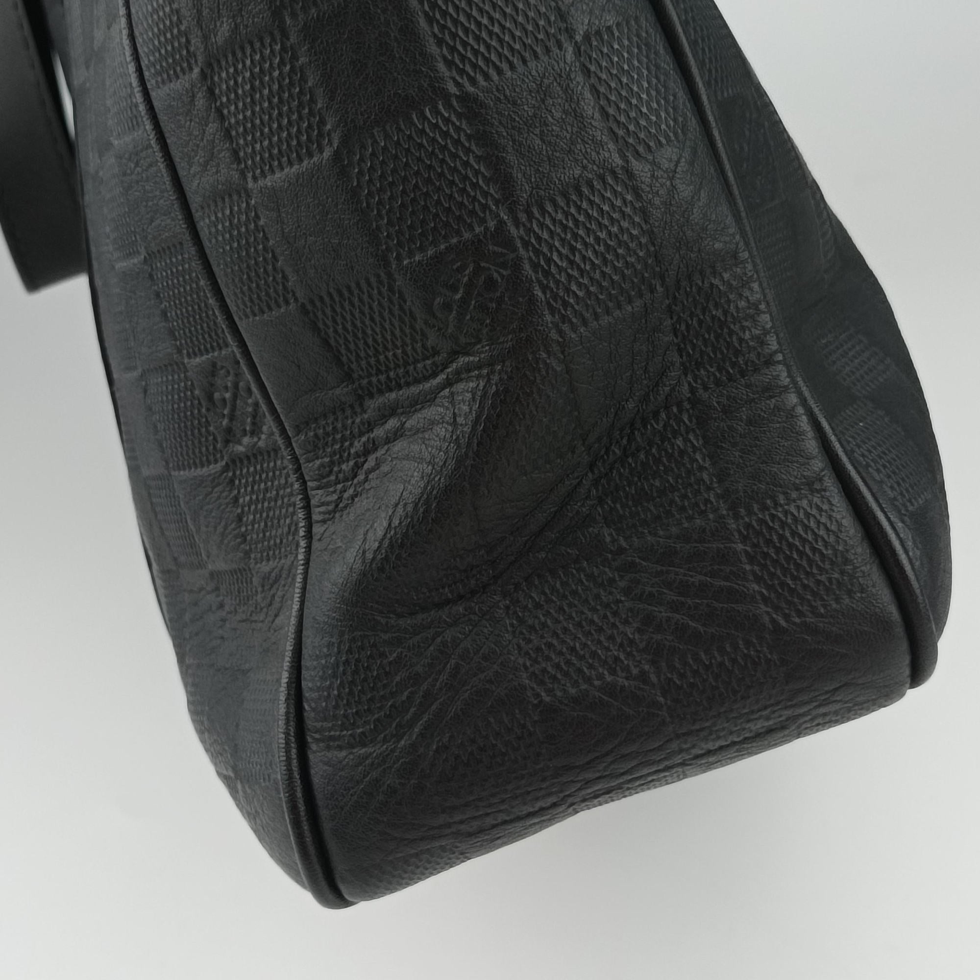Pre-owned Louis Vuitton TADAO Noir Damier Infini N41269 shoulderbag | stylenewstar