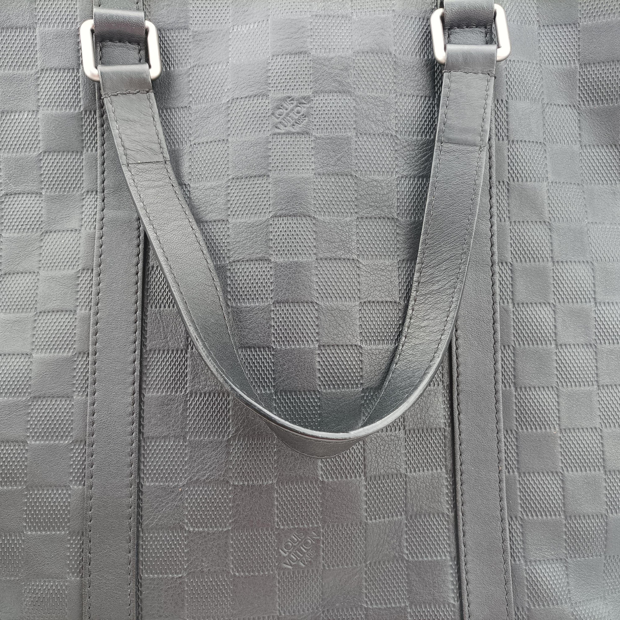 Pre-owned Louis Vuitton TADAO Noir Damier Infini N41269 shoulderbag | stylenewstar