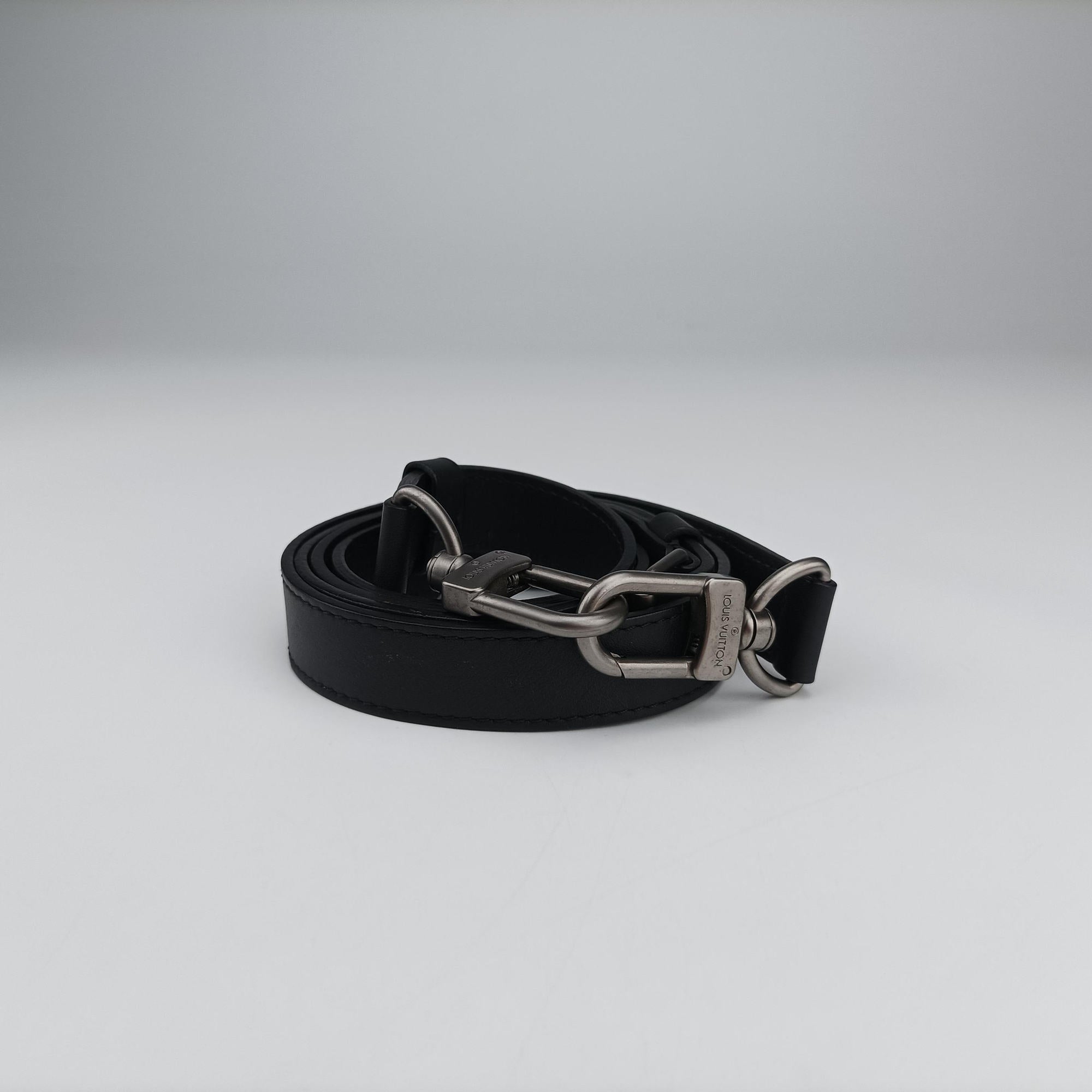 Pre-owned Louis Vuitton TADAO Noir Damier Infini N41269 shoulderbag | stylenewstar