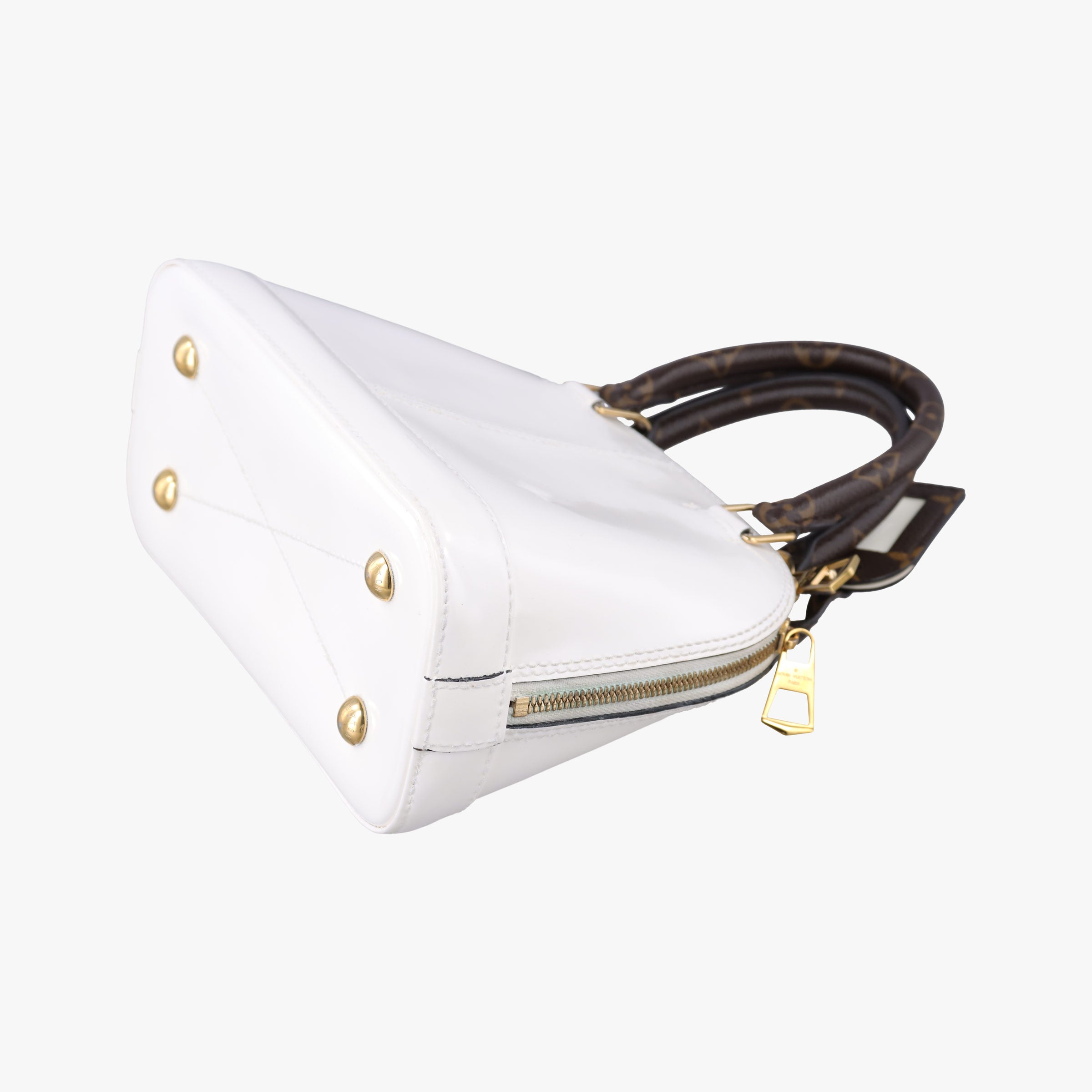 Pre-owned Louis Vuitton Alma BB White Vernis M51904 shoulderbag | stylenewstar