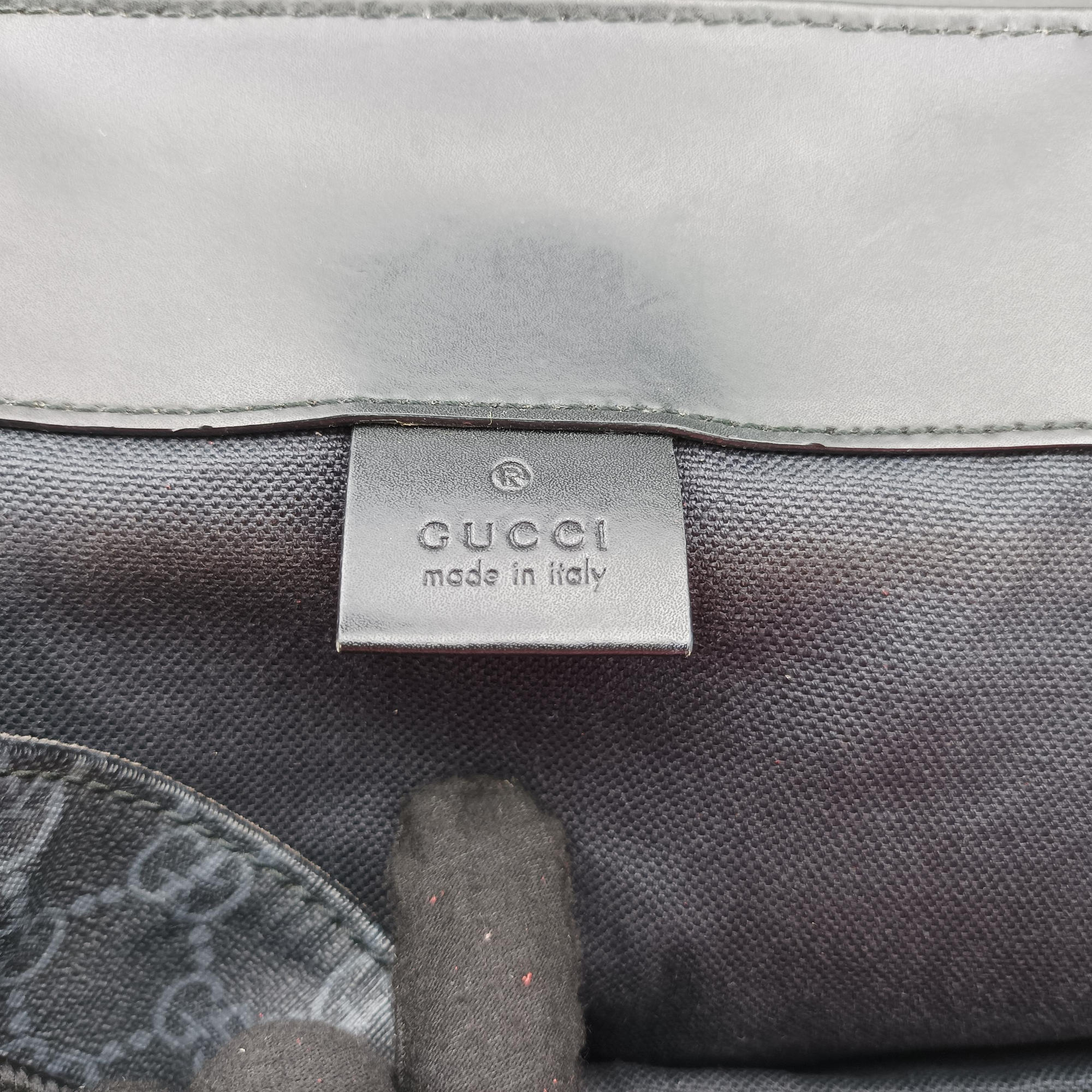 Pre-owned Gucci GG Supreme Black x Gray x Navy x Red PVC coated canvas×Leather 495563 backpack/rucksack | stylenewstar