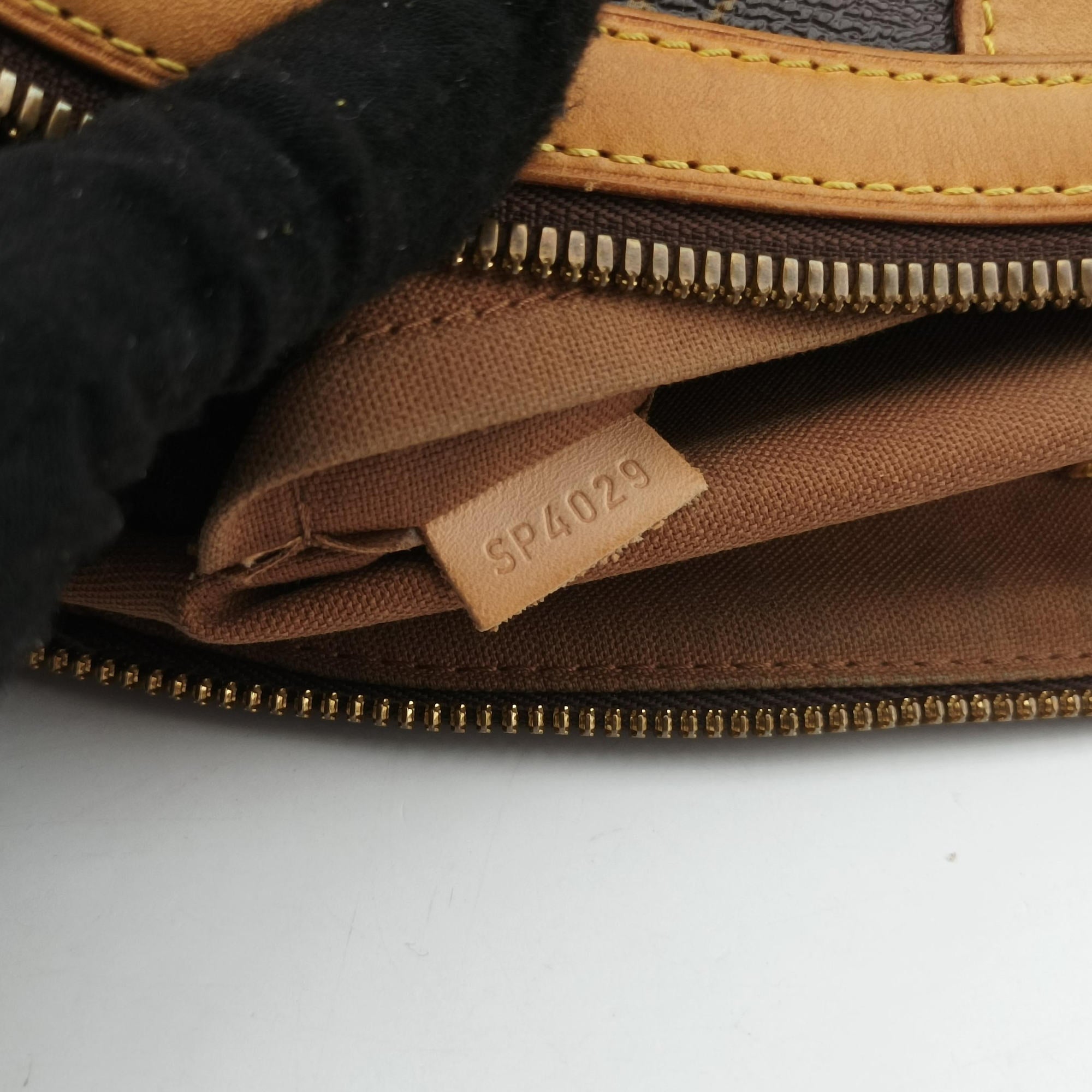 Secondhand Louis Vuitton TIVOLI GM Brown Monogram Canvas M40144 handbag | stylenewstar