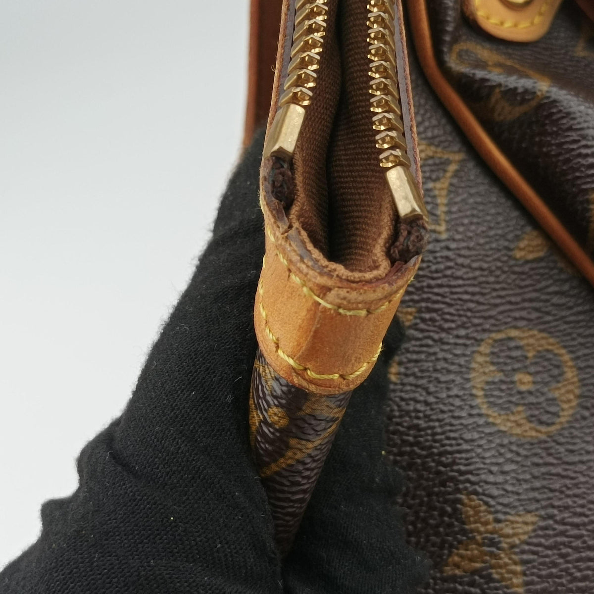 Secondhand Louis Vuitton TIVOLI GM Brown Monogram Canvas M40144 handbag | stylenewstar