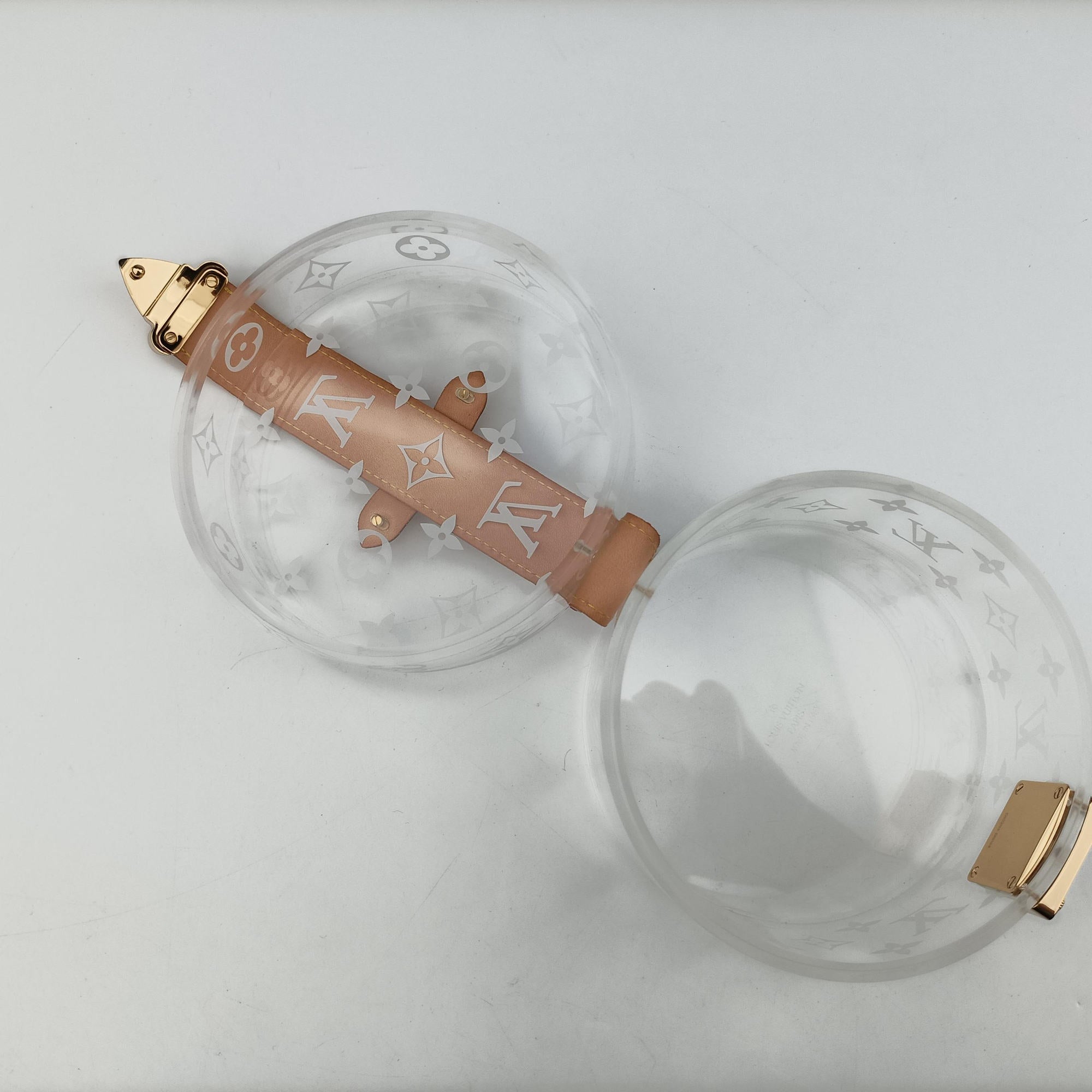 Pre-owned Louis Vuitton Box Scott Transparent Monogram Plexiglass  clutchbag | stylenewstar