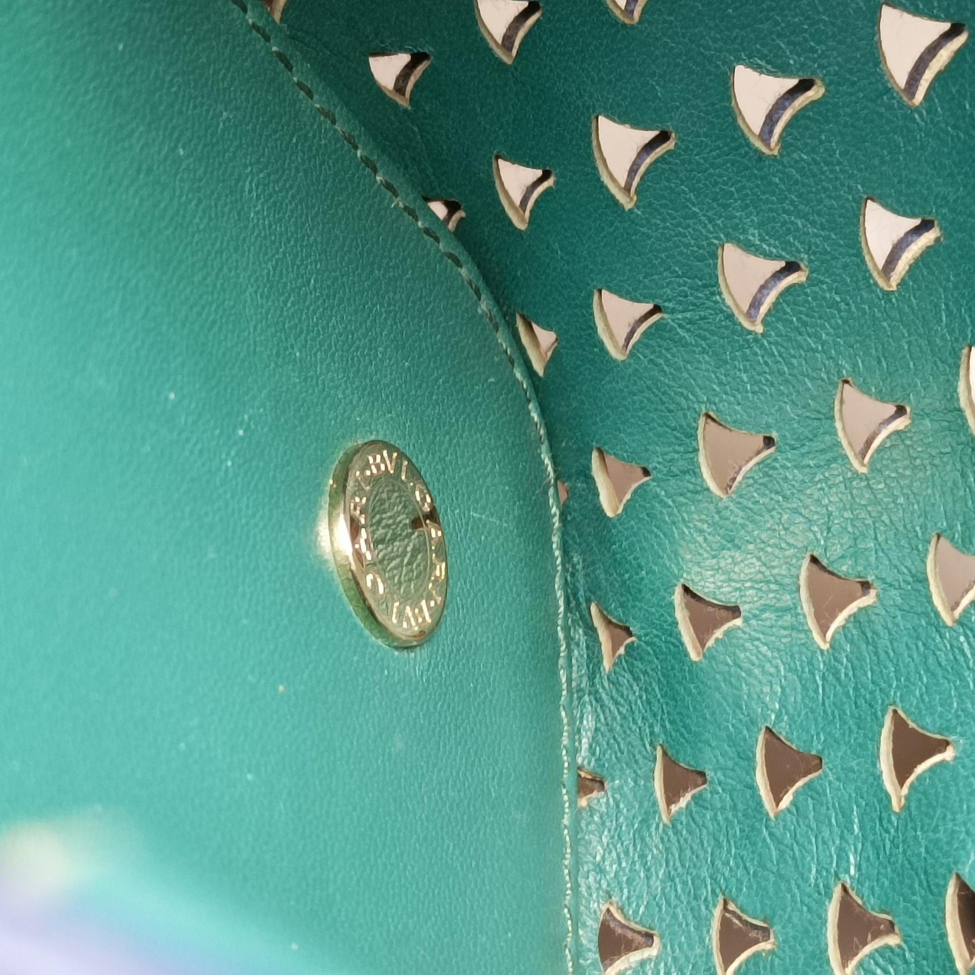 Pre-owned Bvlgari Isabella Rossellini Blue × Green Leather  shoulderbag | stylenewstar