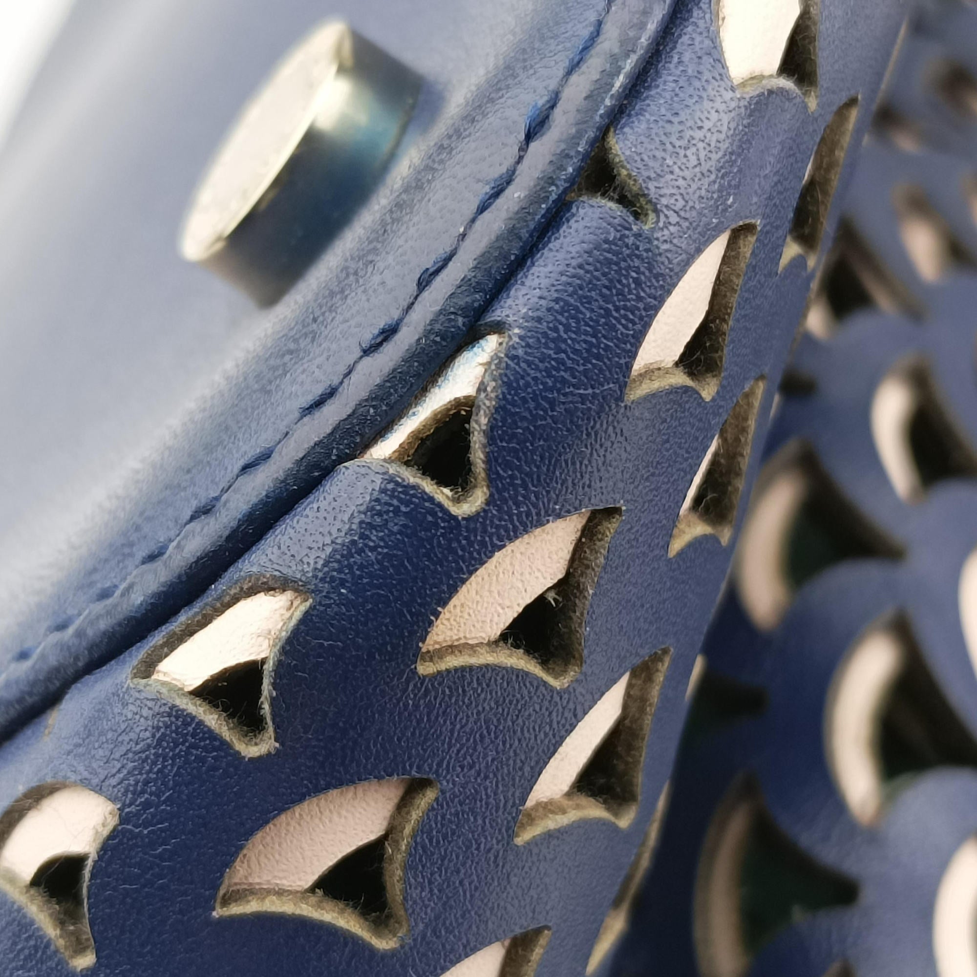 Pre-owned Bvlgari Isabella Rossellini Blue × Green Leather  shoulderbag | stylenewstar