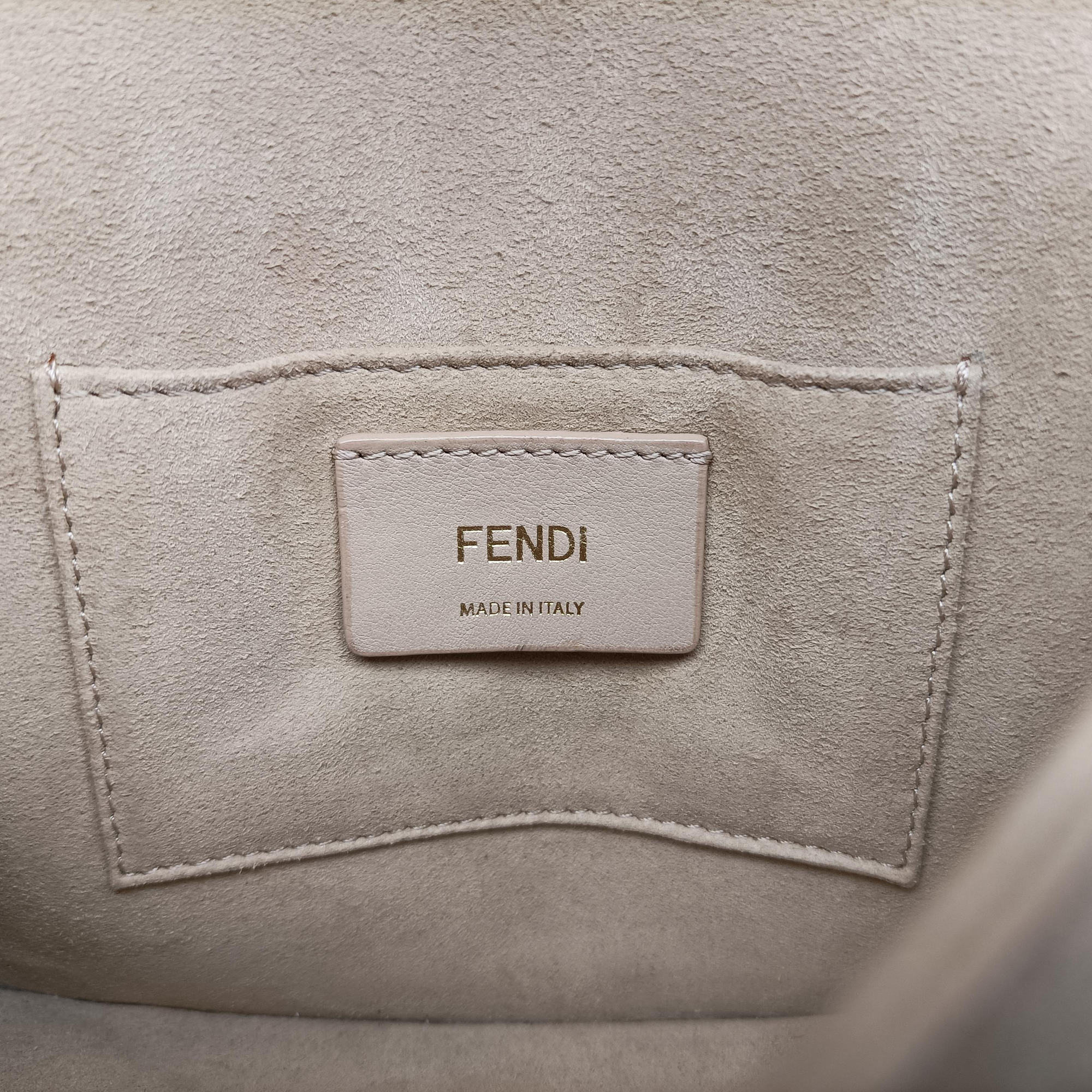 Secondhand Fendi Studded Kan I Grey Leather 8M0381 shoulderbag | stylenewstar