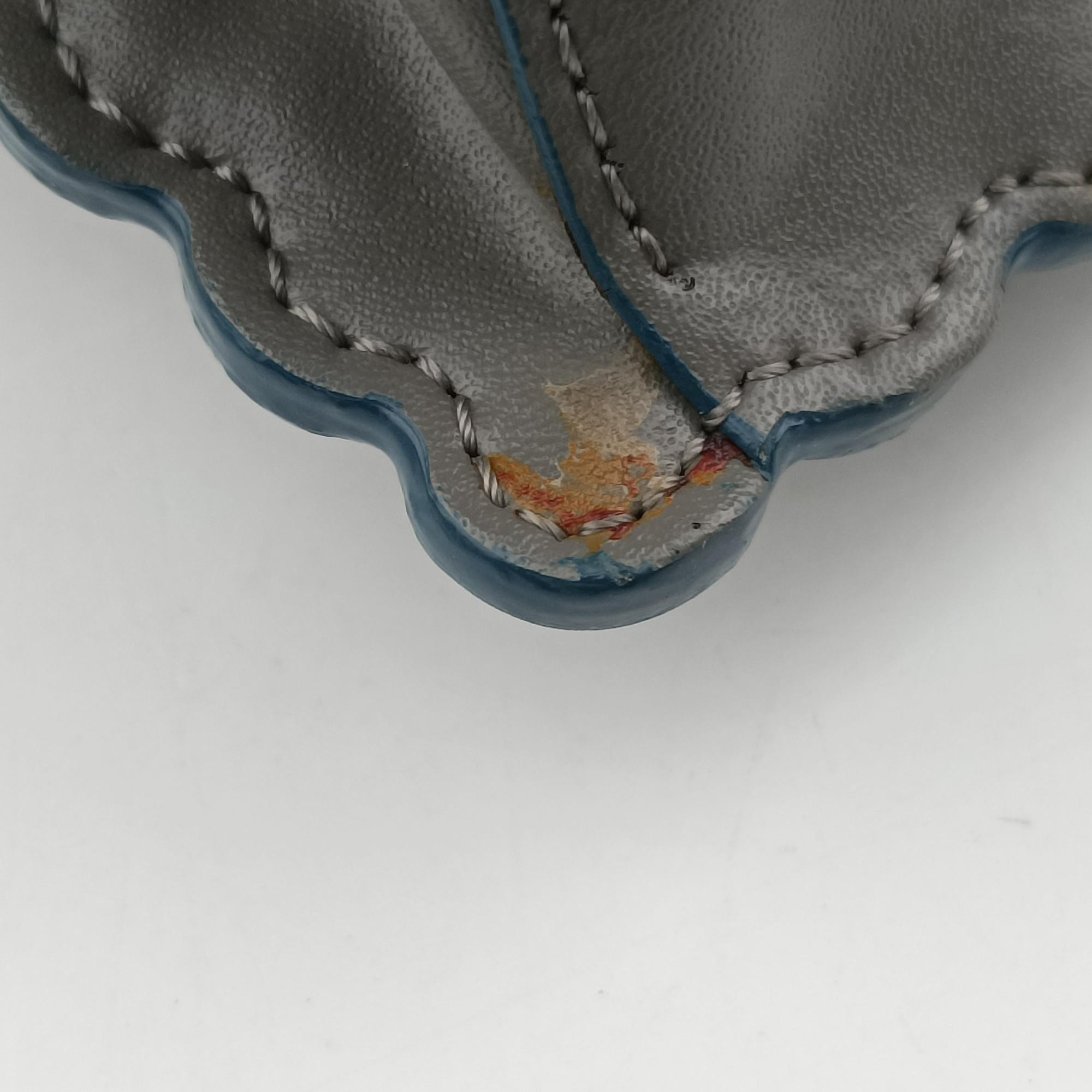 Secondhand Fendi Studded Kan I Grey Leather 8M0381 shoulderbag | stylenewstar