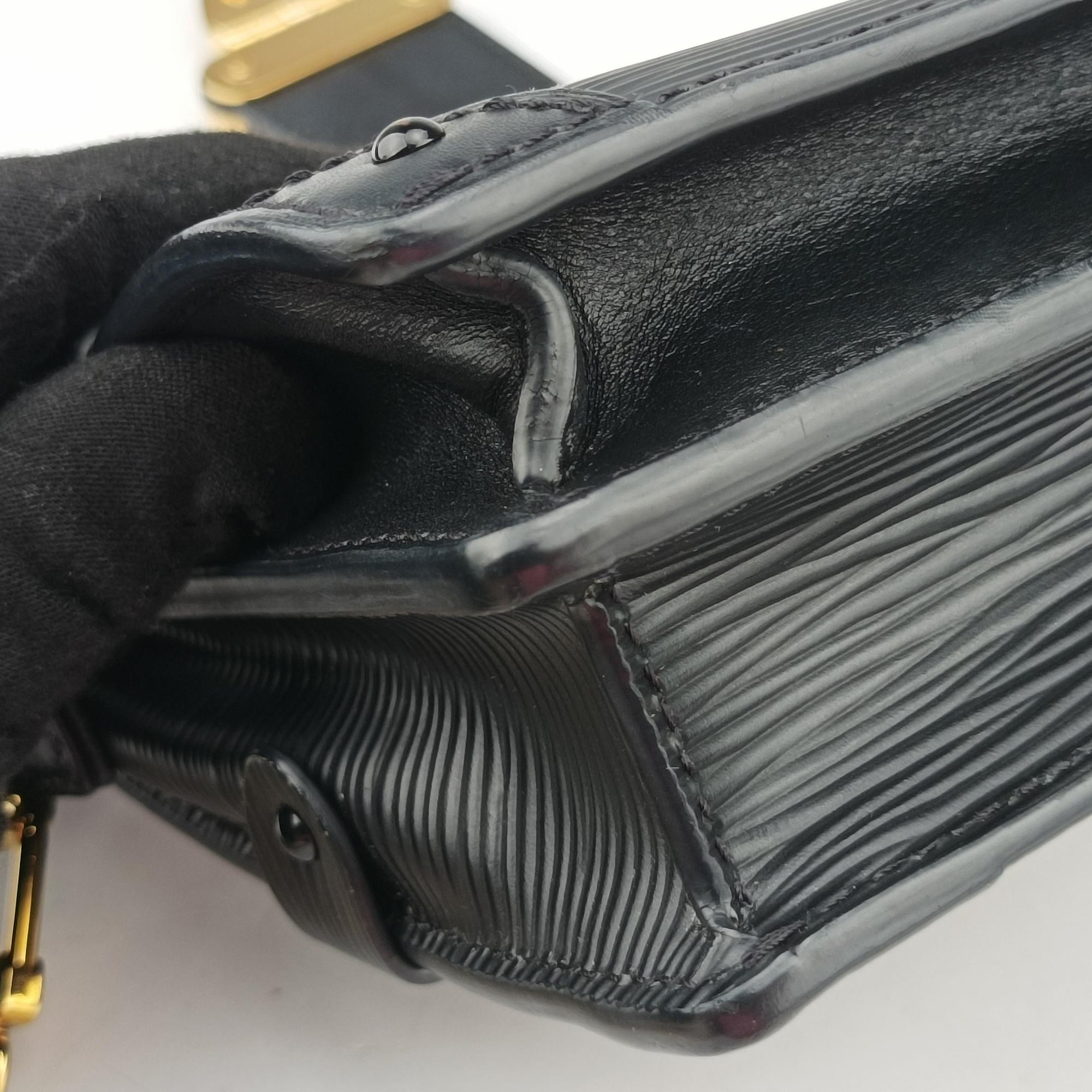 Secondhand Louis Vuitton Trunk Clutch Black Epi M53052 shoulderbag | stylenewstar
