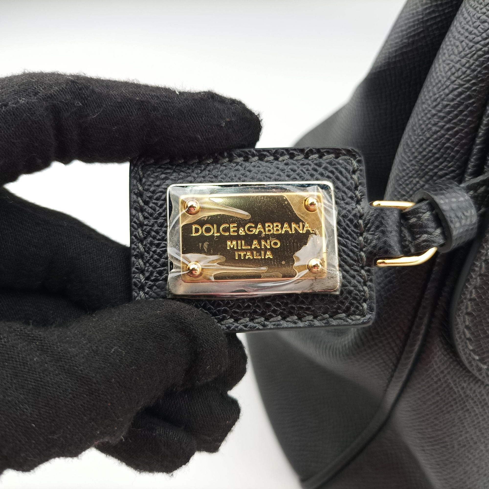 Pre-owned Dolce & Gabbana SICILY Black Leather  shoulderbag | stylenewstar
