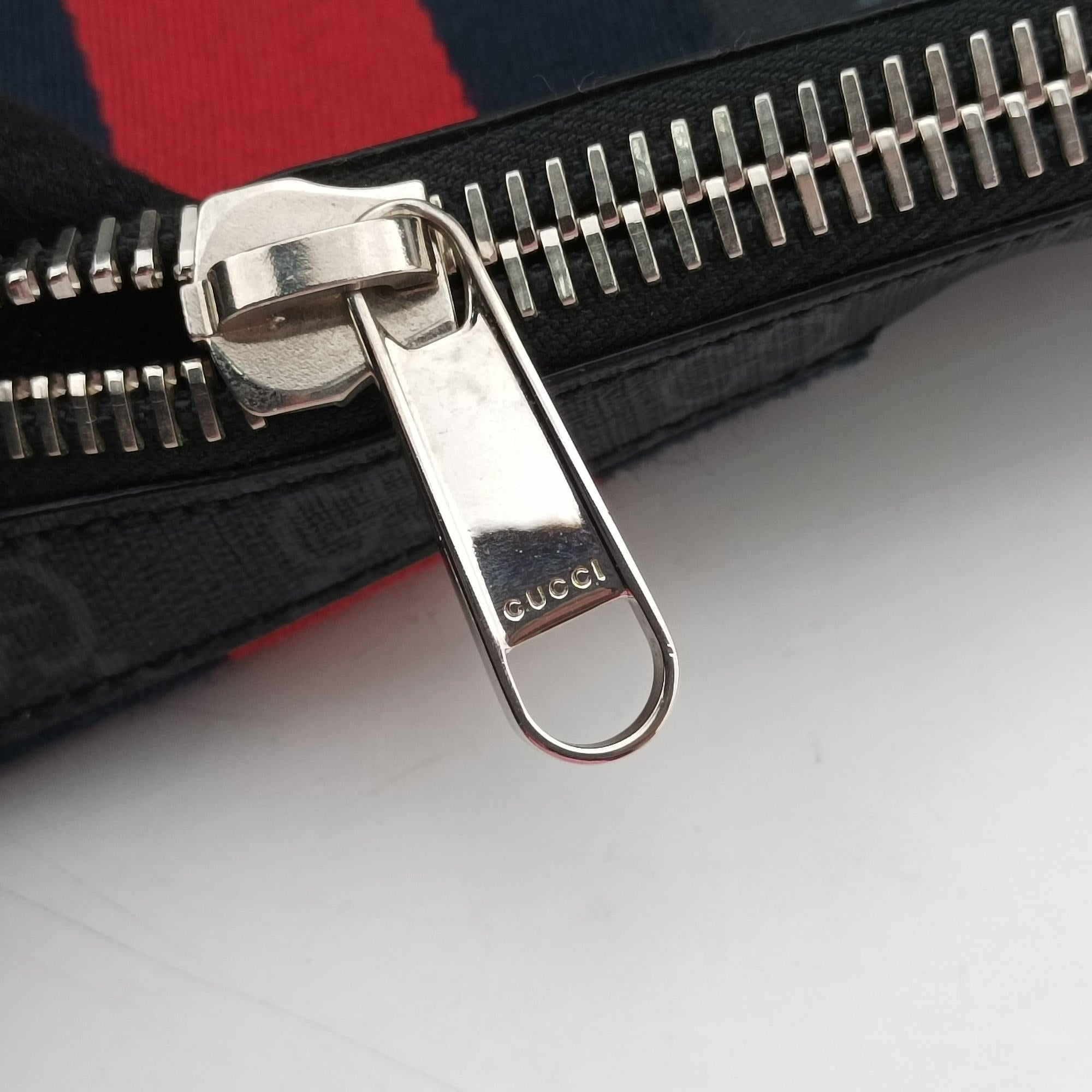 Pre-owned Gucci GG Supreme Shelley Messenger Black×red PVC coated canvas×Leather 474139 shoulderbag | stylenewstar