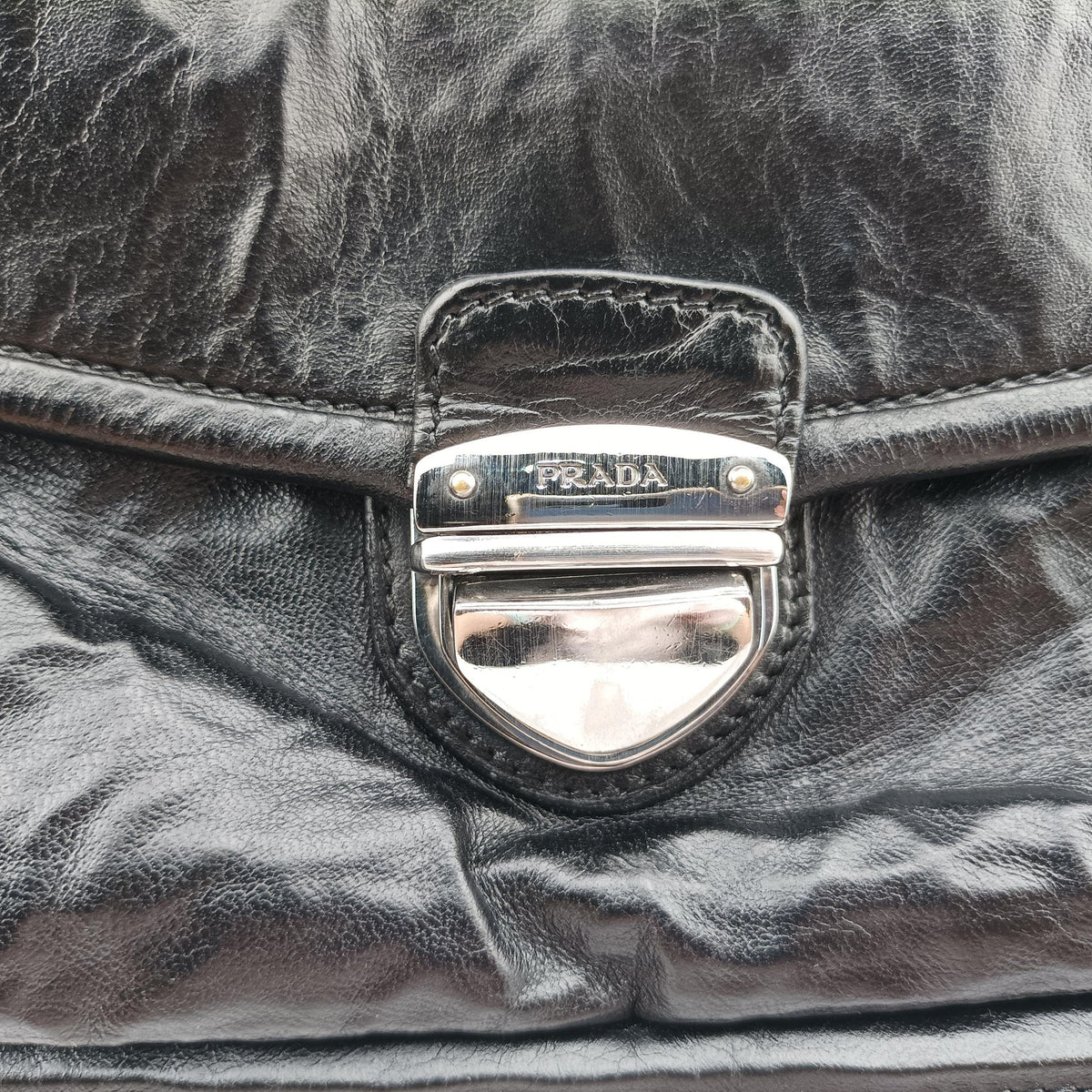 Pre-owned Prada Antique Pushlock Chain Black Leather  shoulderbag | stylenewstar
