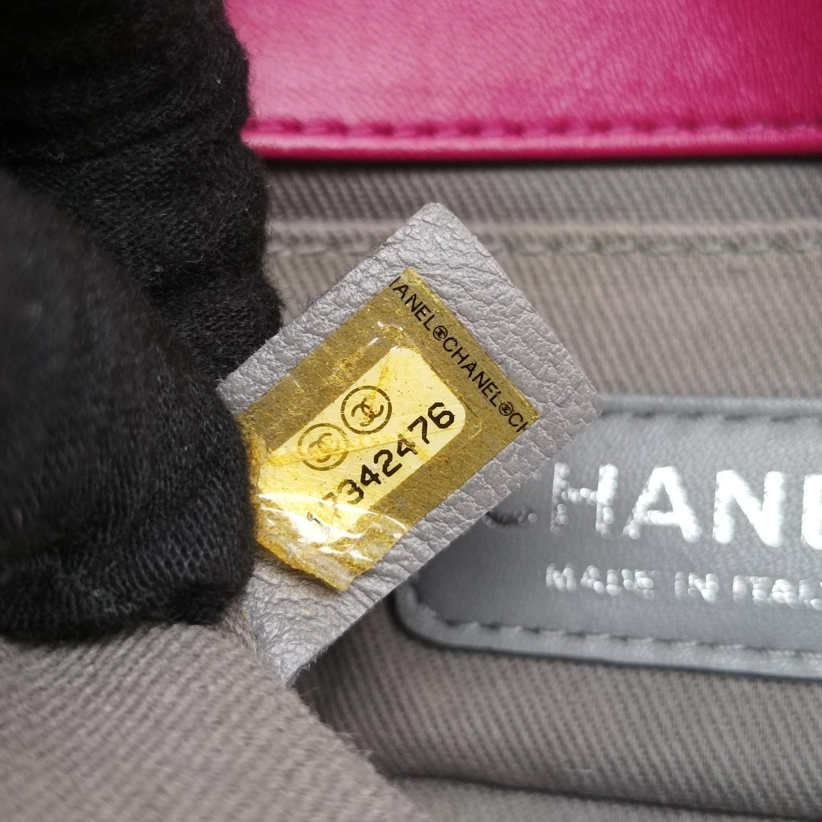 Pre-owned Chanel BOY CHANEL Rose velour A67364 shoulderbag | stylenewstar