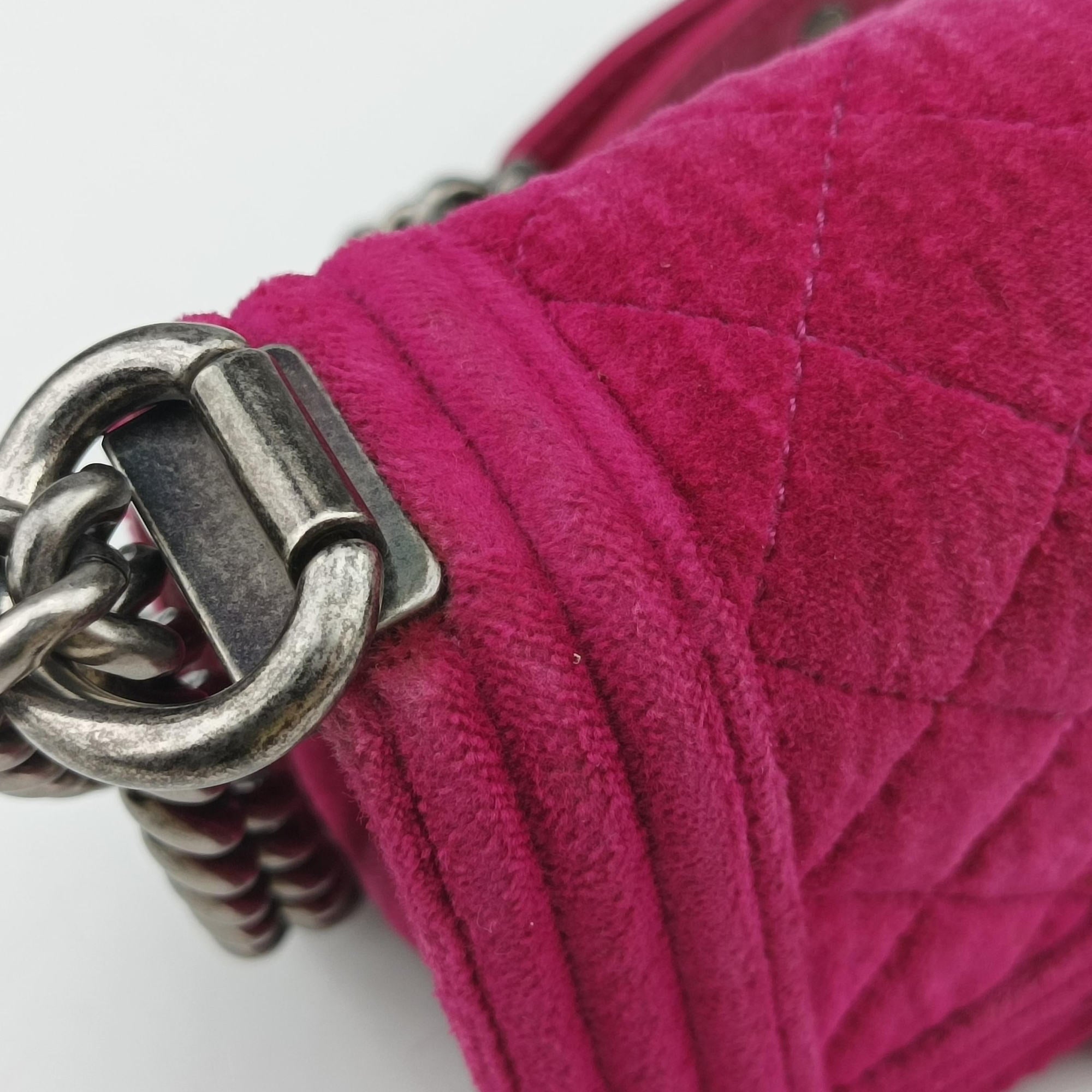Pre-owned Chanel BOY CHANEL Rose velour A67364 shoulderbag | stylenewstar