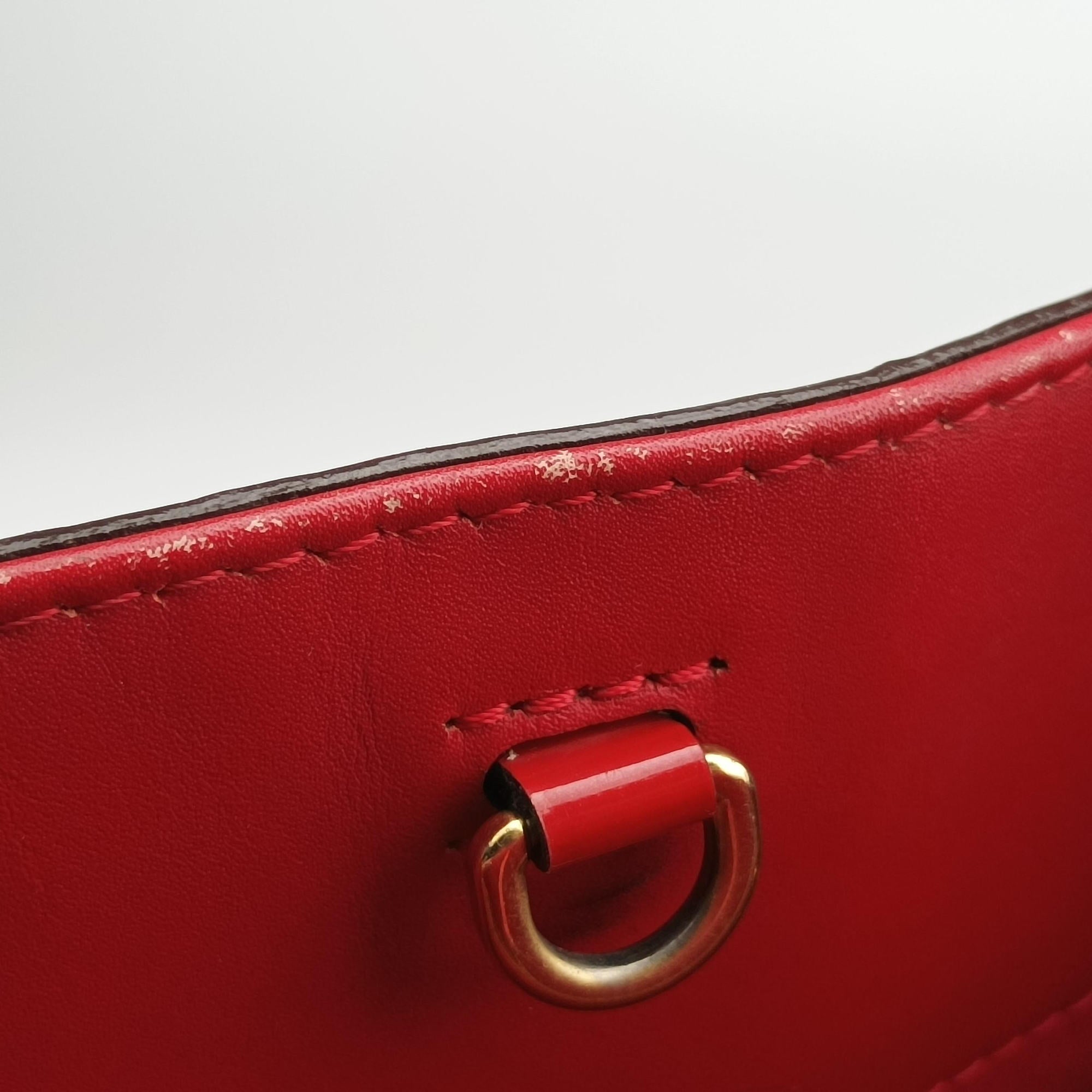 Secondhand Louis Vuitton MONTAIGNE MM CERISE Vernis M50167 shoulderbag | stylenewstar