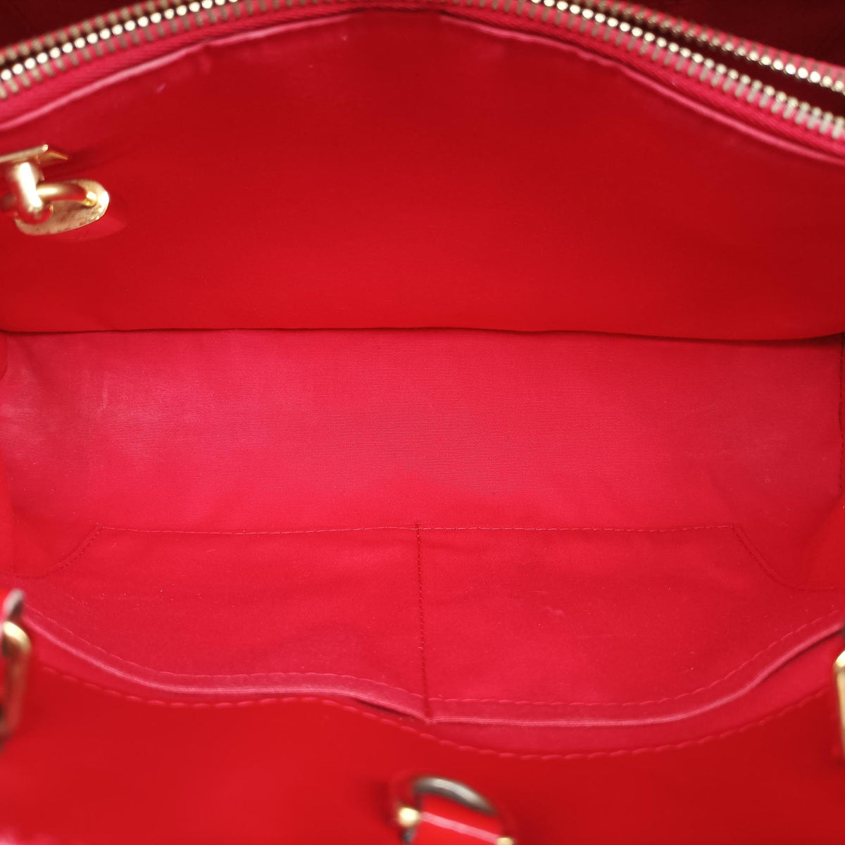 Secondhand Louis Vuitton MONTAIGNE MM CERISE Vernis M50167 shoulderbag | stylenewstar