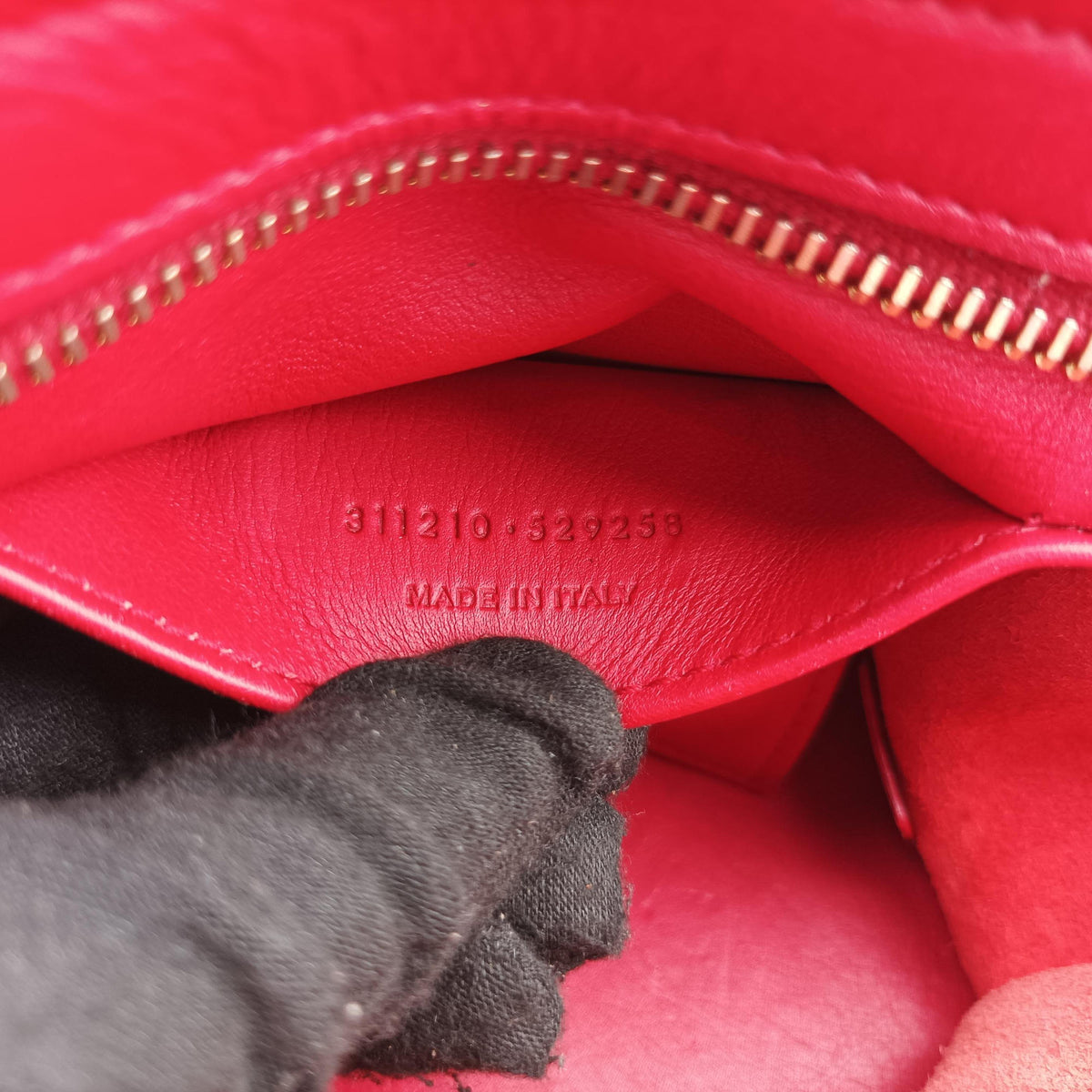 Pre-owned Yves Saint Laurent Y Ligne Petit Cabas Red Leather 311210 shoulderbag | stylenewstar