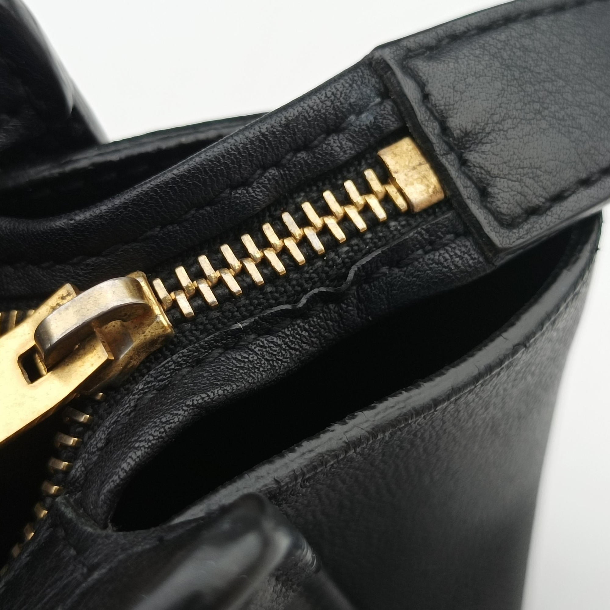 Vintage Yves Saint Laurent Toy Cabas Black Leather 452322 shoulderbag | stylenewstar