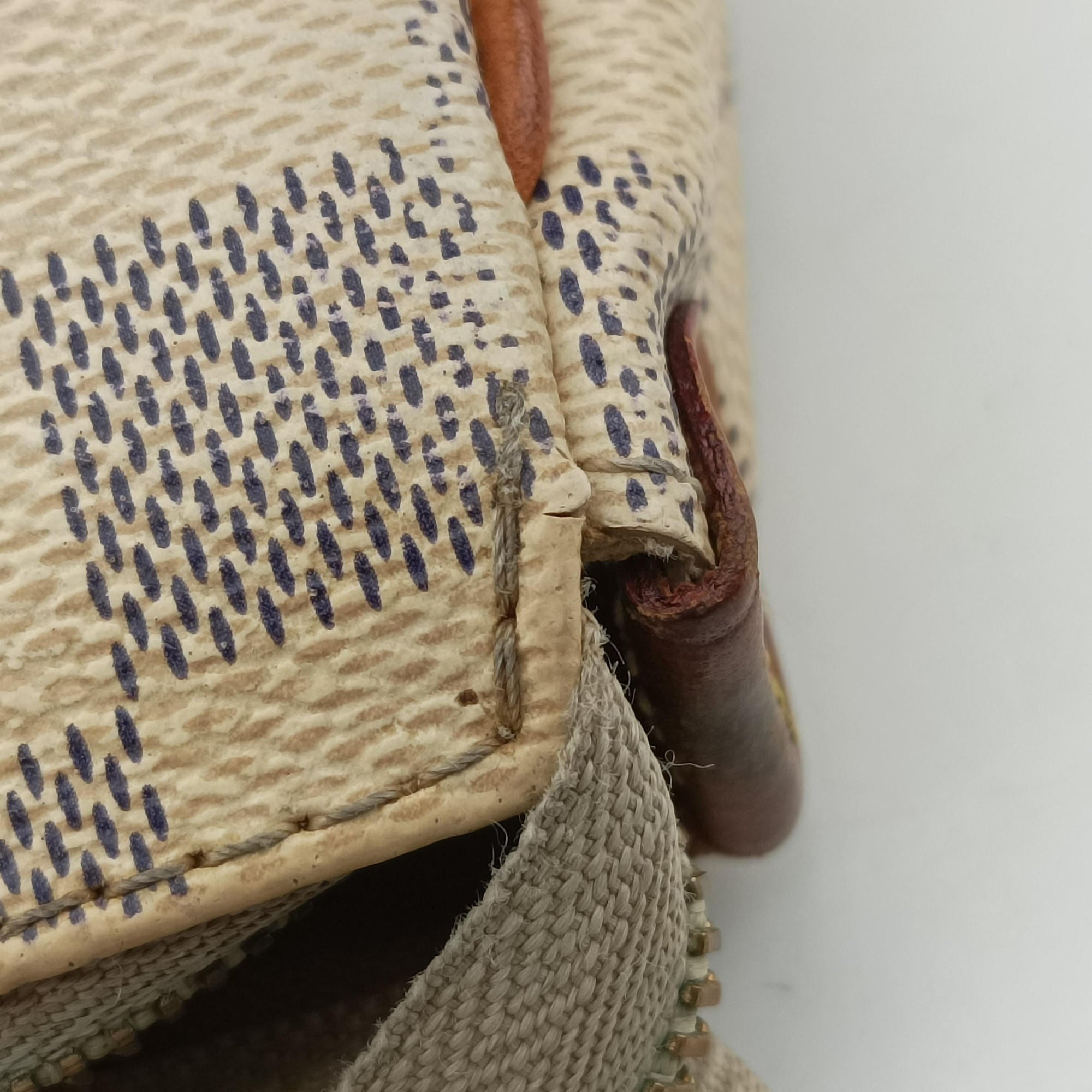 Pre-owned Louis Vuitton EVA Azur Damier Canvas N55214 shoulderbag | stylenewstar