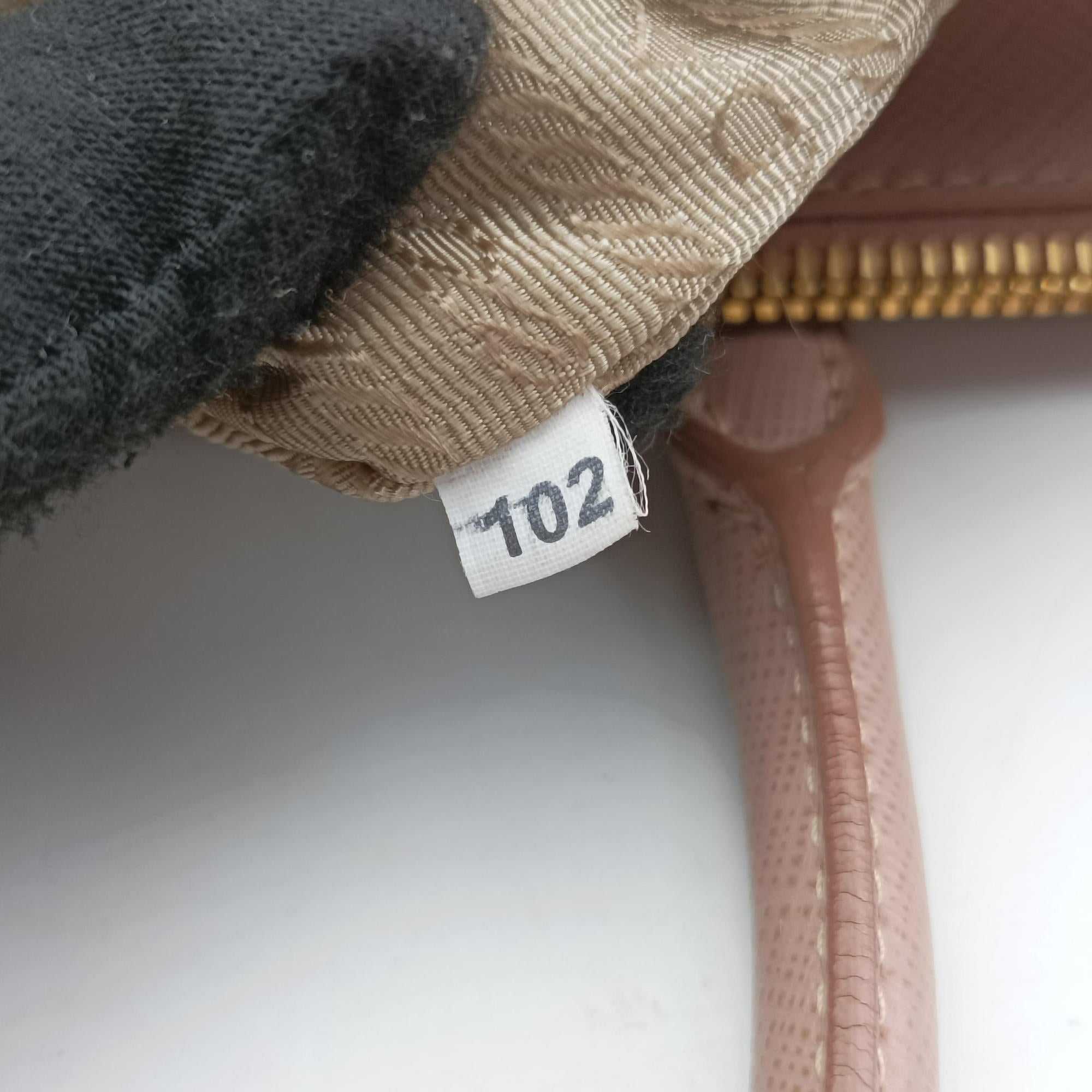 Pre-owned Prada Galleria Pink SAFFIANO Leather BN2274 handbag | stylenewstar