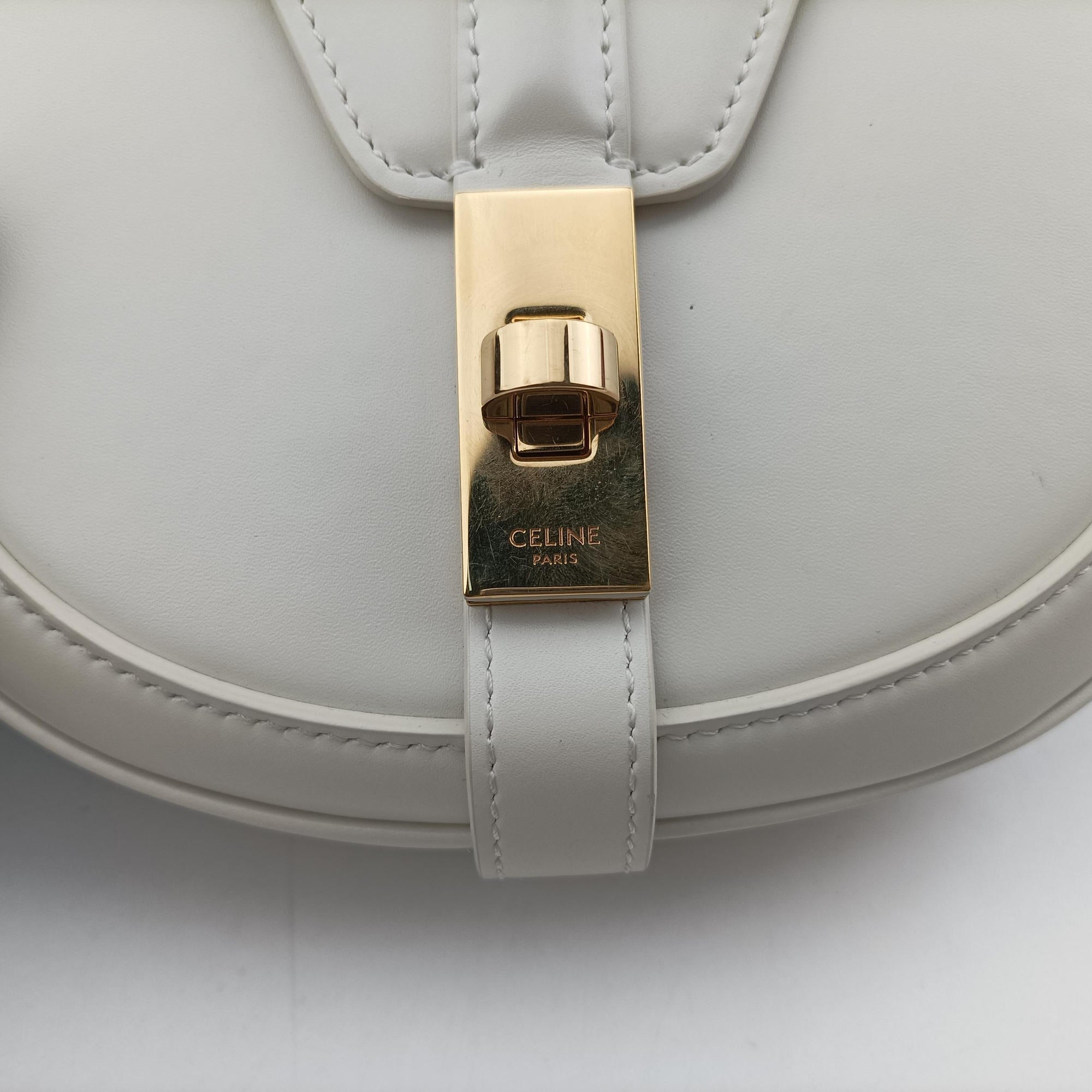 Pre-owned Celine Small Besace 16 White Leather  shoulderbag | stylenewstar
