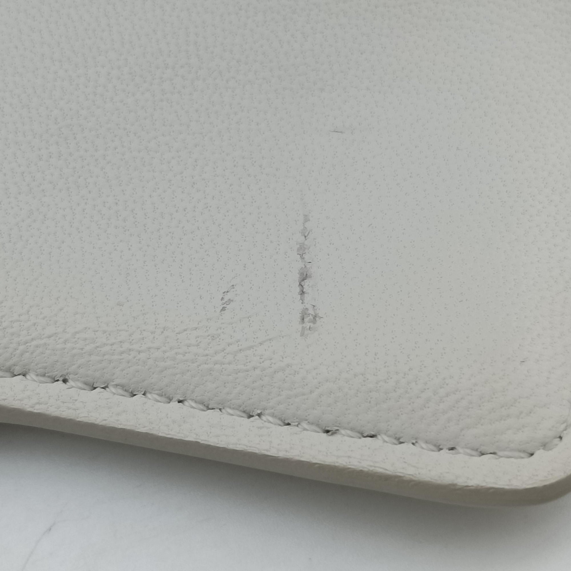 Pre-owned Celine Small Besace 16 White Leather  shoulderbag | stylenewstar