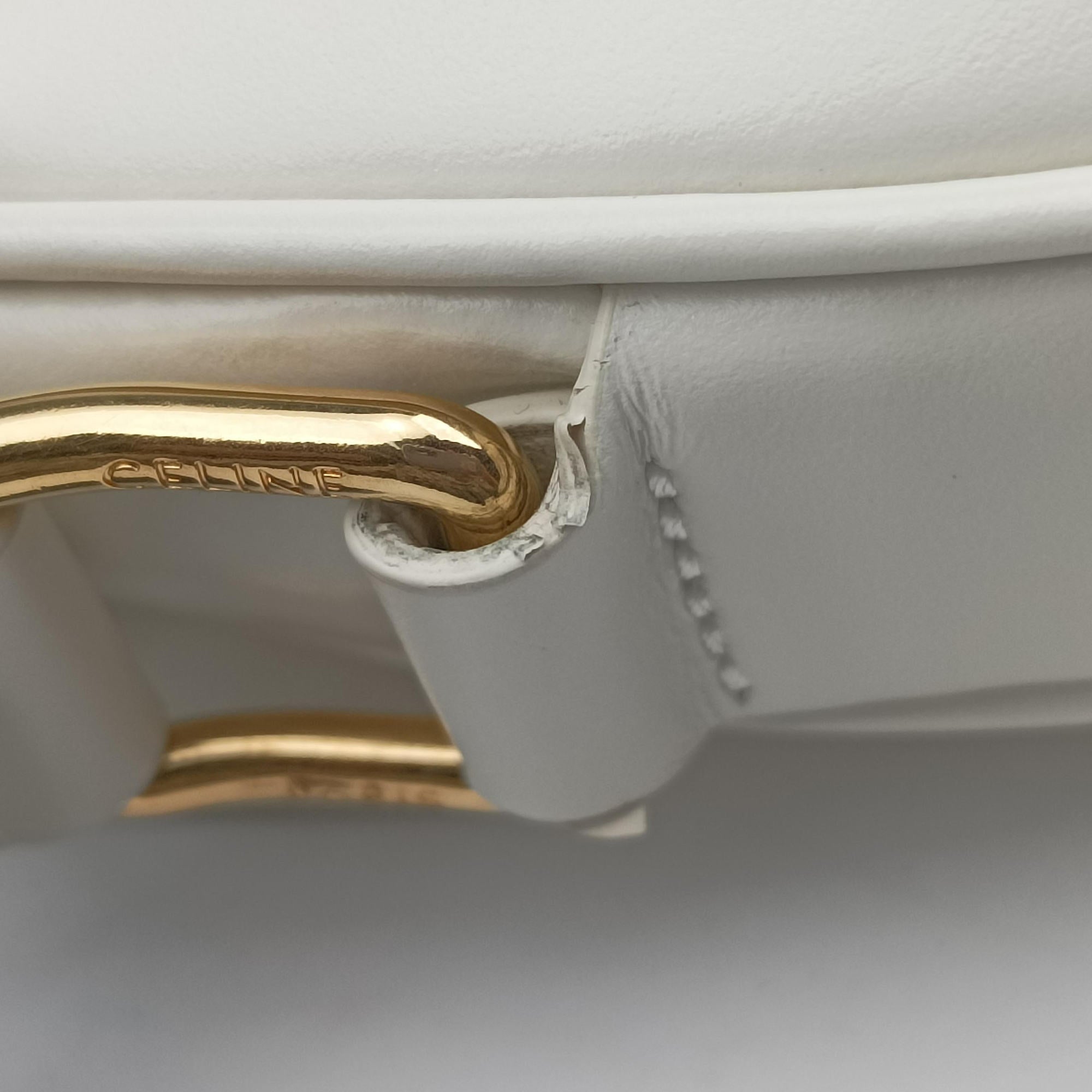 Pre-owned Celine Small Besace 16 White Leather  shoulderbag | stylenewstar