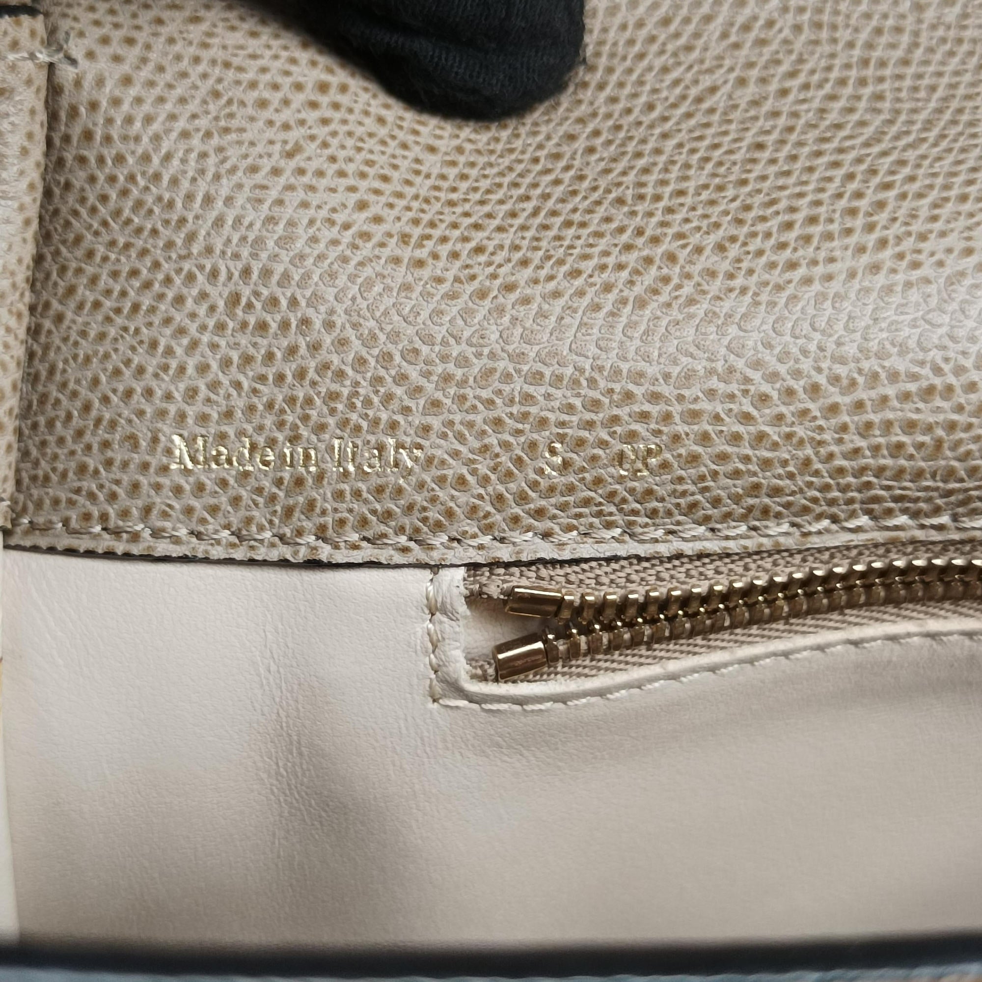 Pre-owned Valextra Iside Beige Calfskin  handbag | stylenewstar