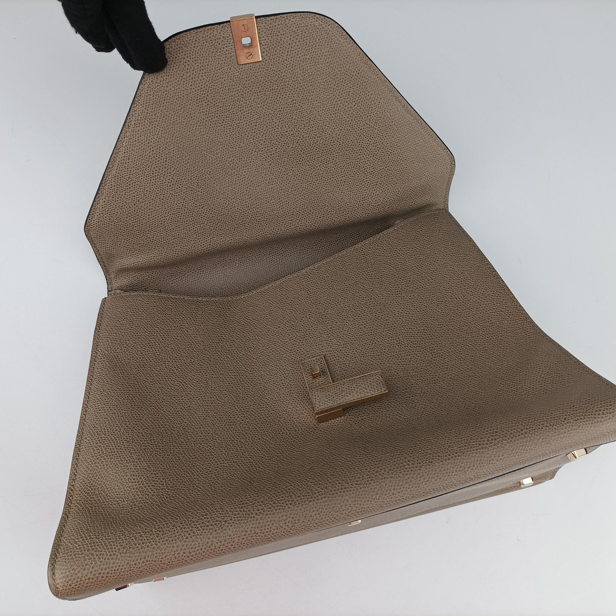Pre-owned Valextra Iside Beige Calfskin  handbag | stylenewstar