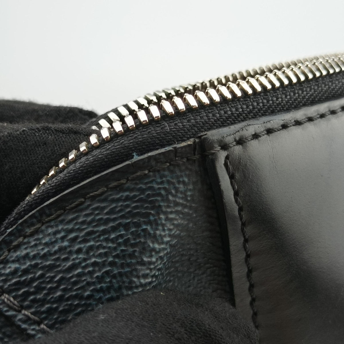 Pre-owned Louis Vuitton Porte-Documents Jour NM Noir Damier Graphite N48260 handbag | stylenewstar