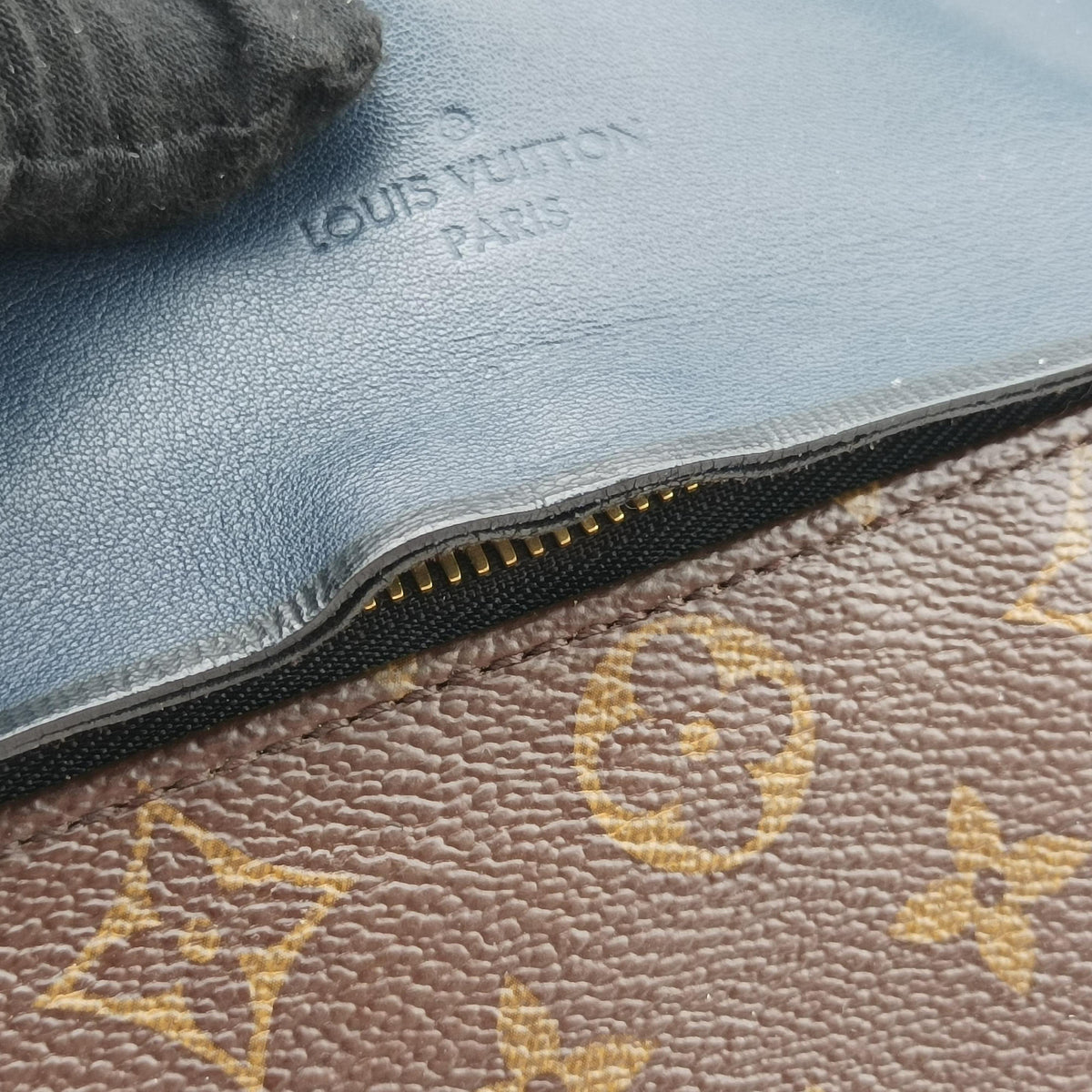 Pre-owned Louis Vuitton Tuileries Bezas Brown×Navy Monogram Canvas×calf leather M43154 shoulderbag | stylenewstar