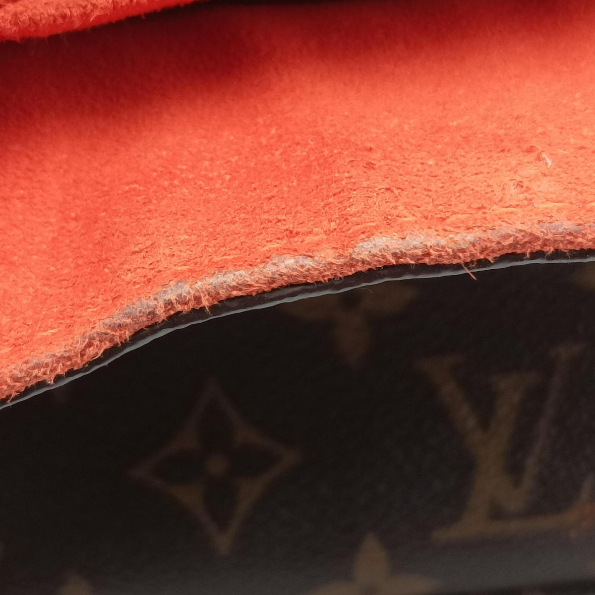 Secondhand Louis Vuitton SAINT MICHEL Monogram/Brown x Orange Monogram Canvas×epi  shoulderbag | stylenewstar