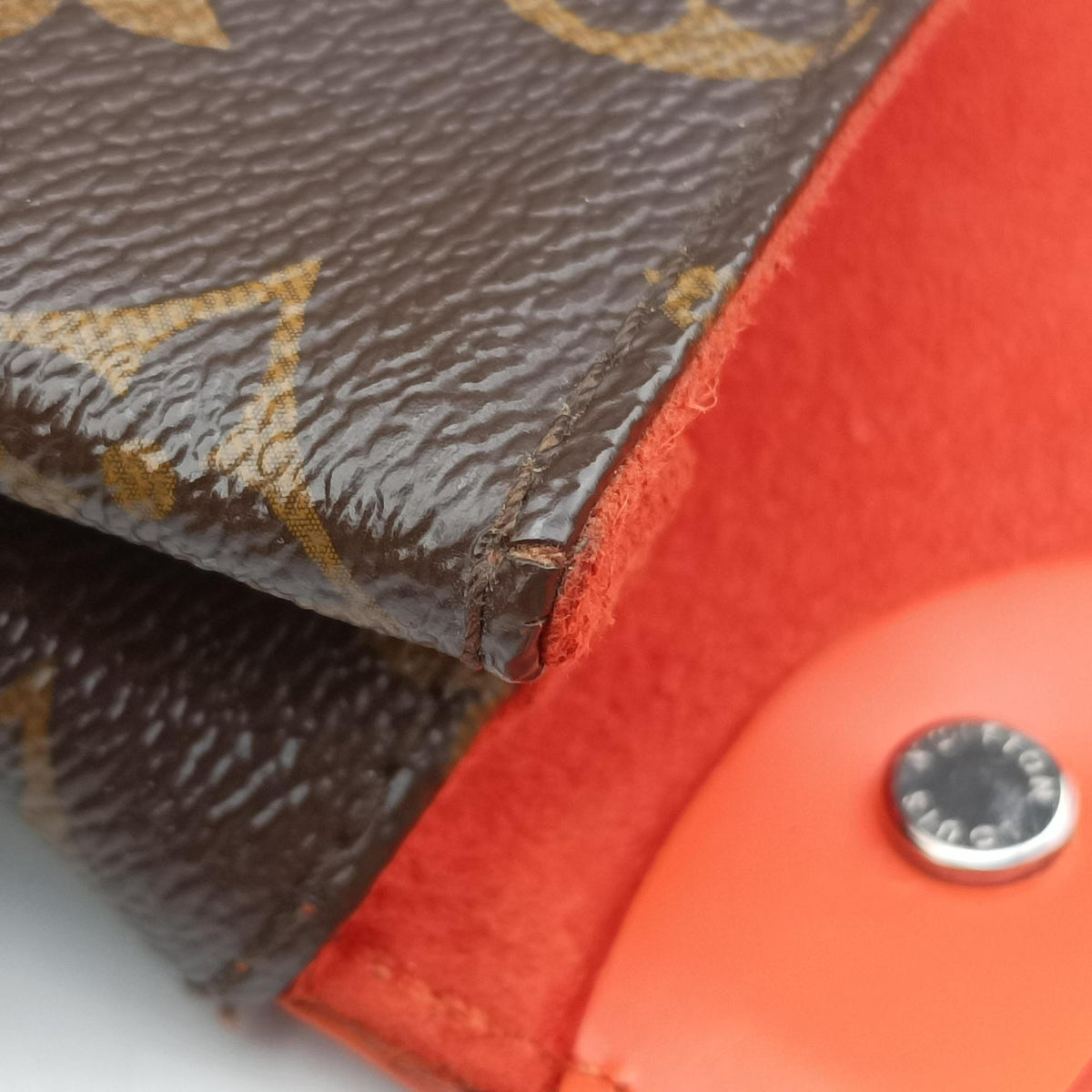 Secondhand Louis Vuitton SAINT MICHEL Monogram/Brown x Orange Monogram Canvas×epi  shoulderbag | stylenewstar