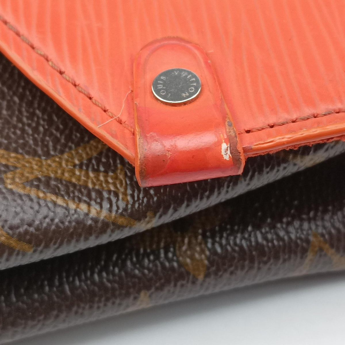 Secondhand Louis Vuitton SAINT MICHEL Monogram/Brown x Orange Monogram Canvas×epi  shoulderbag | stylenewstar