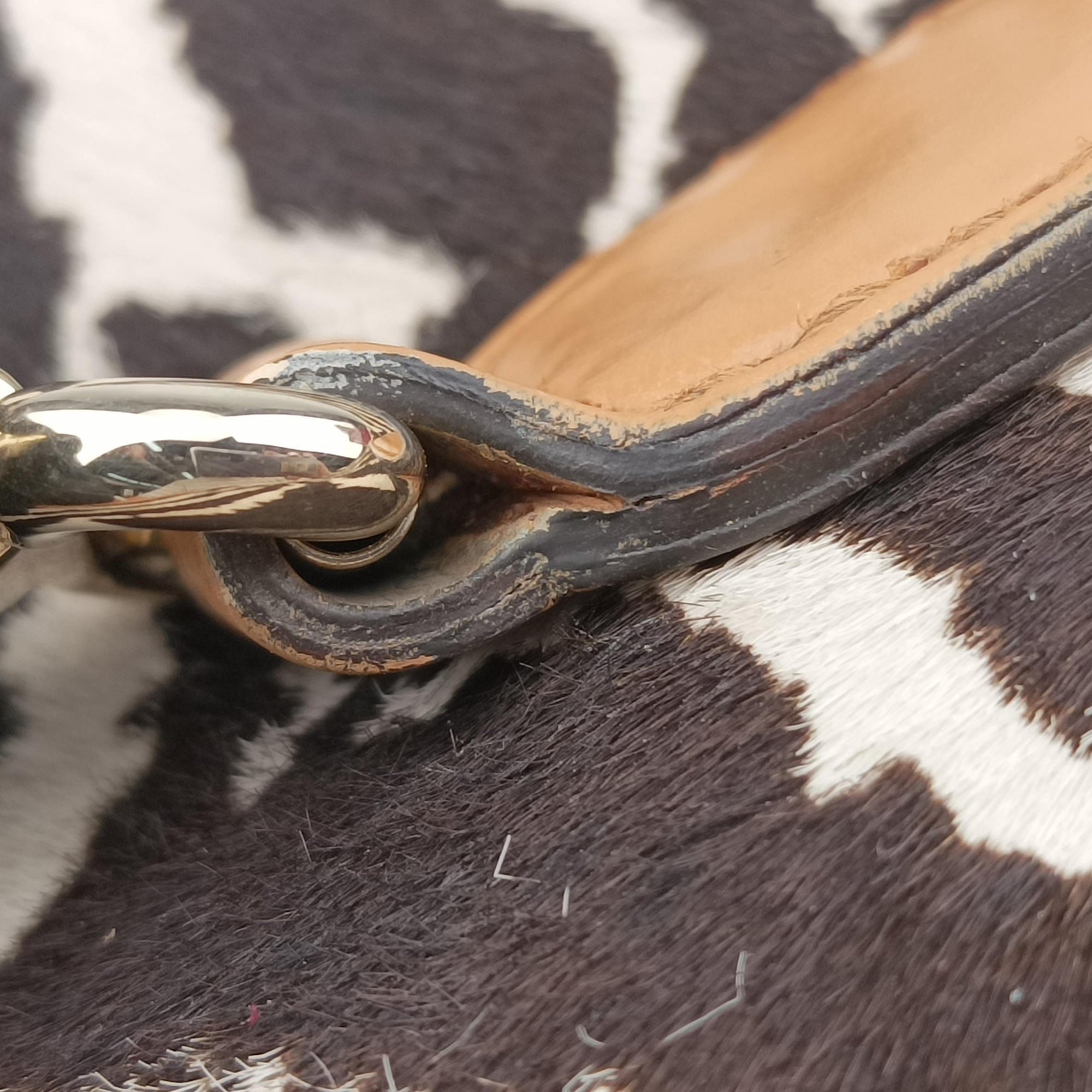 Pre-owned Gucci Marrakech zebra print Beige x Black x White ponyhair×Leather 257024 shoulderbag | stylenewstar