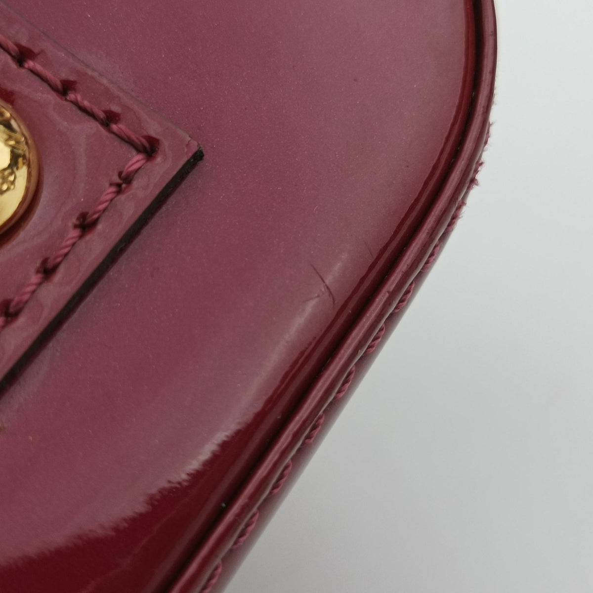 Secondhand Louis Vuitton Alma BB pomme d'amour Vernis M91606 shoulderbag | stylenewstar