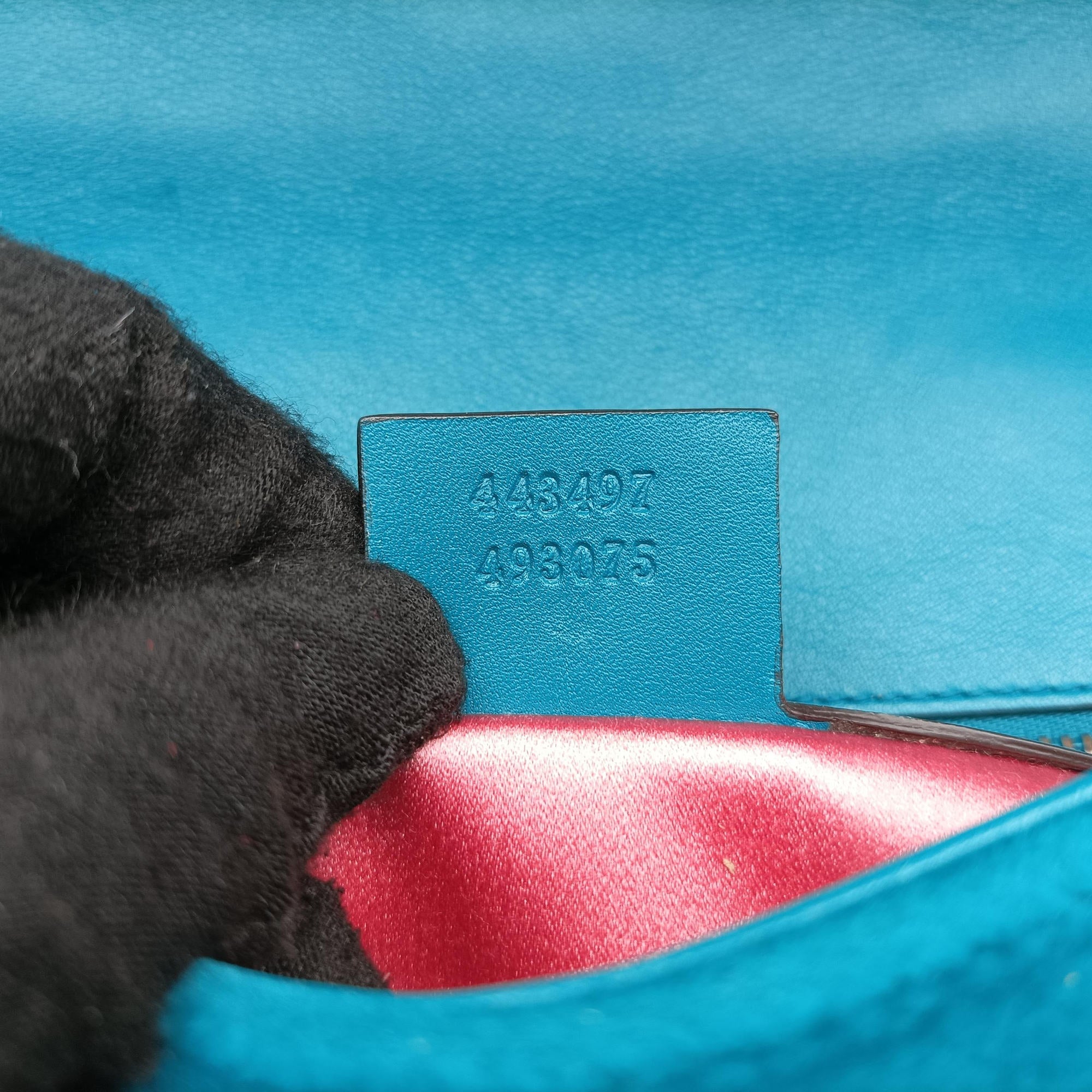 Pre-owned Gucci GG Marmont Blue velour 443497 shoulderbag | stylenewstar