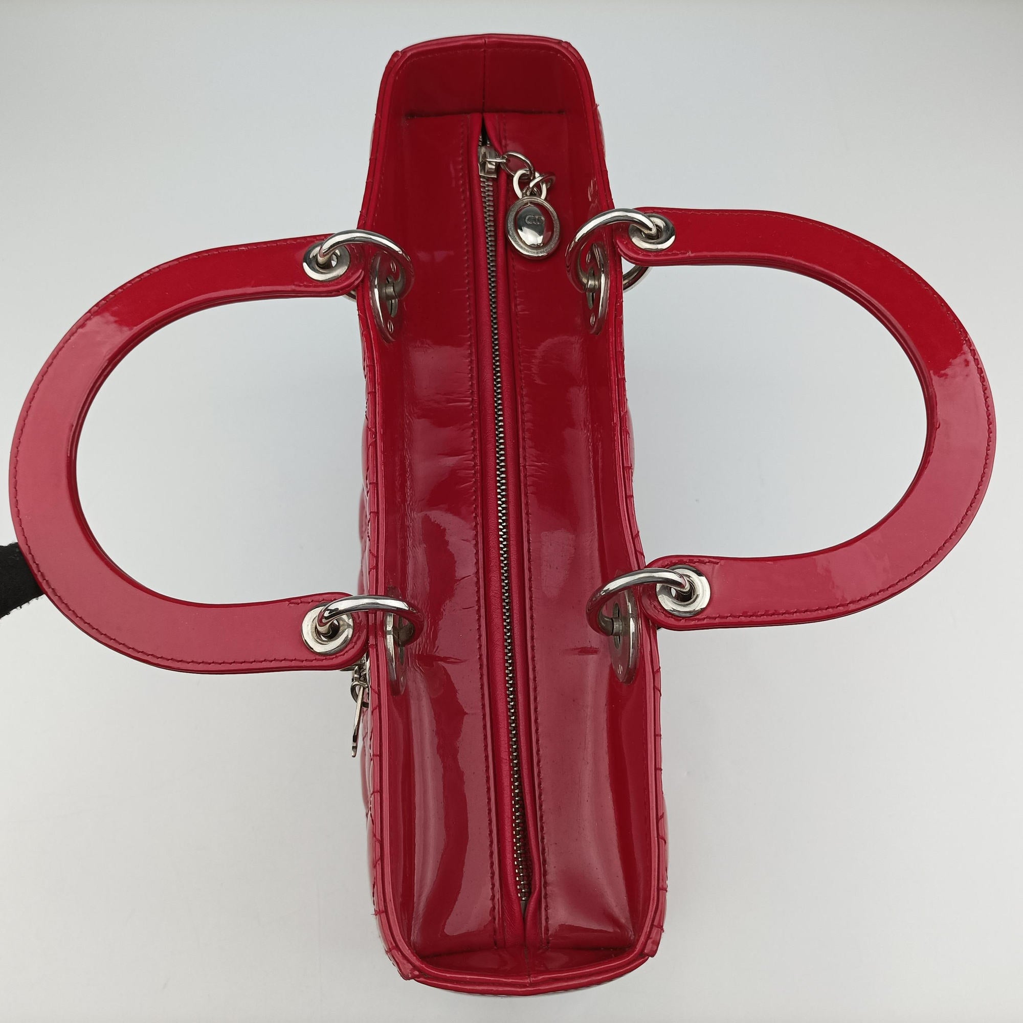 Pre-owned Christian Dior Lady Dior Red patent  shoulderbag | stylenewstar