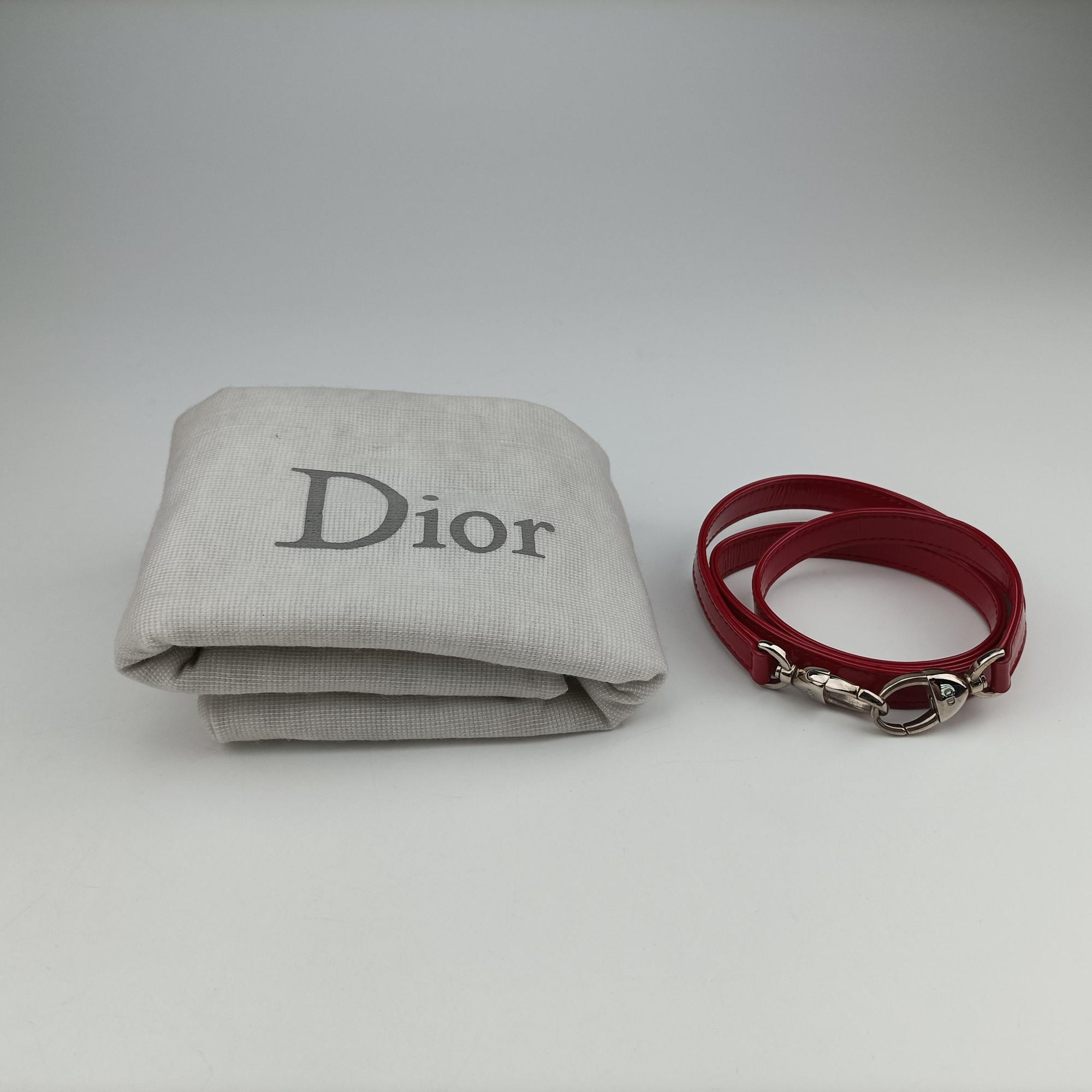 Pre-owned Christian Dior Lady Dior Red patent  shoulderbag | stylenewstar