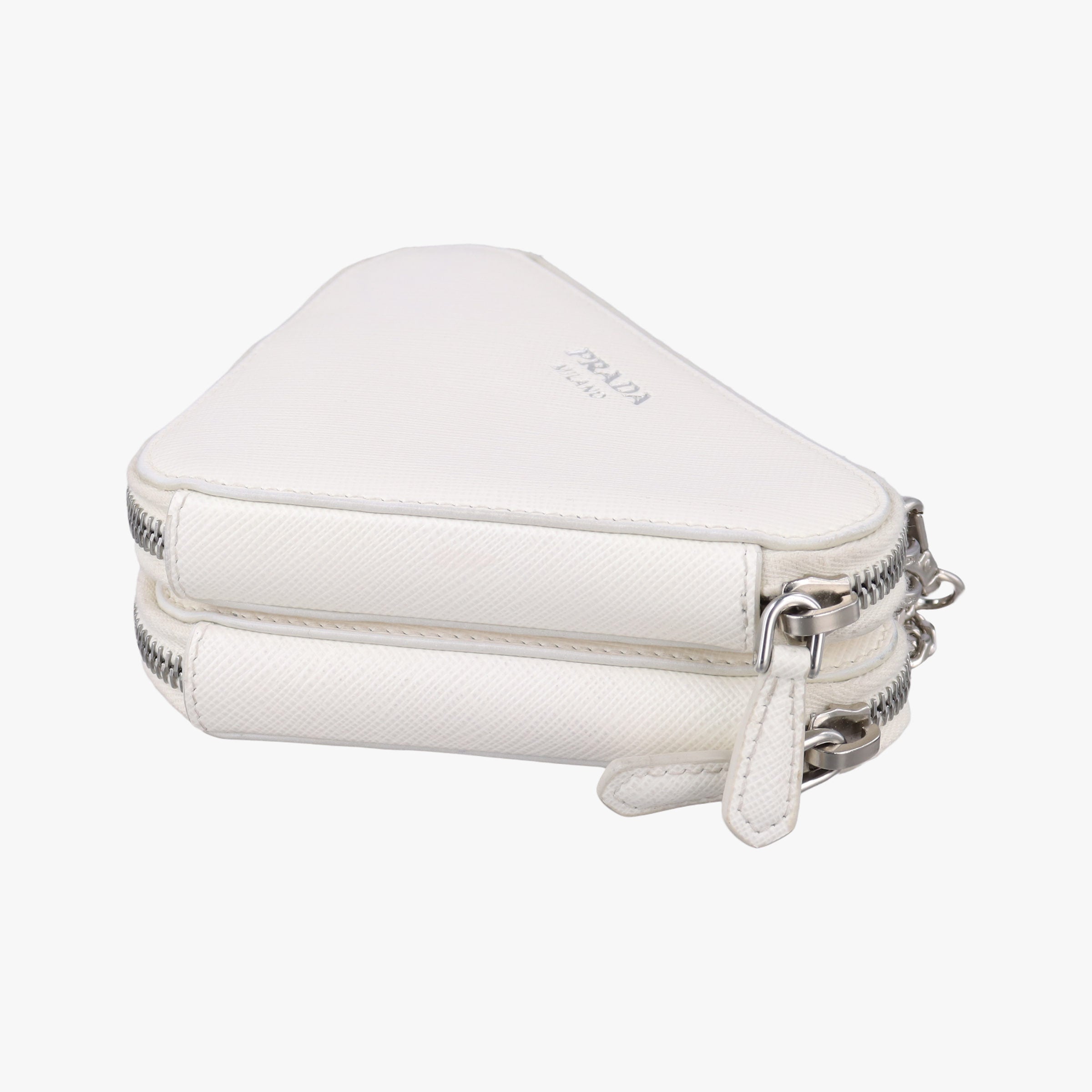 Pre-owned Prada Triangle Logo Plate White SAFFIANO Leather 1NR015 shoulderbag | stylenewstar