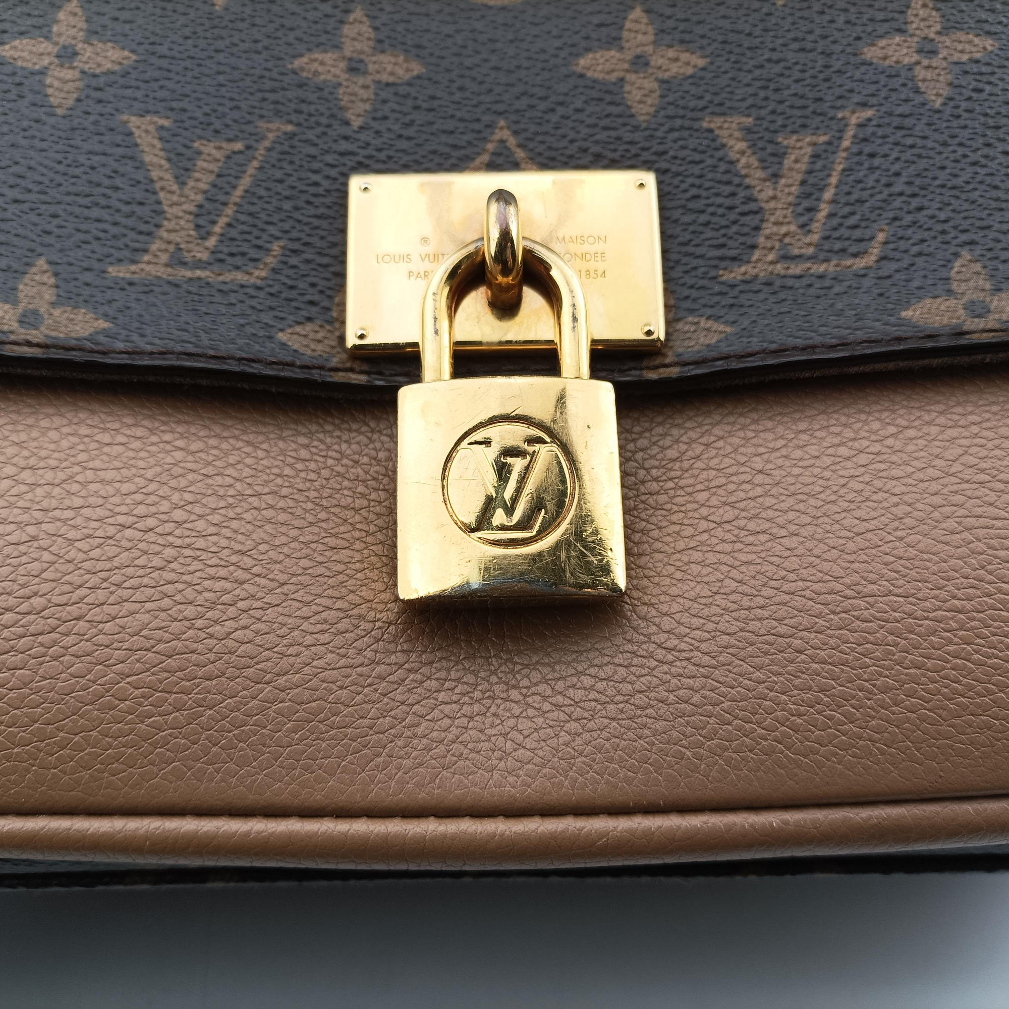 Pre-owned Louis Vuitton MARIGNAN brown×SESAME Monogram Canvas×calf leather M44259 shoulderbag | stylenewstar