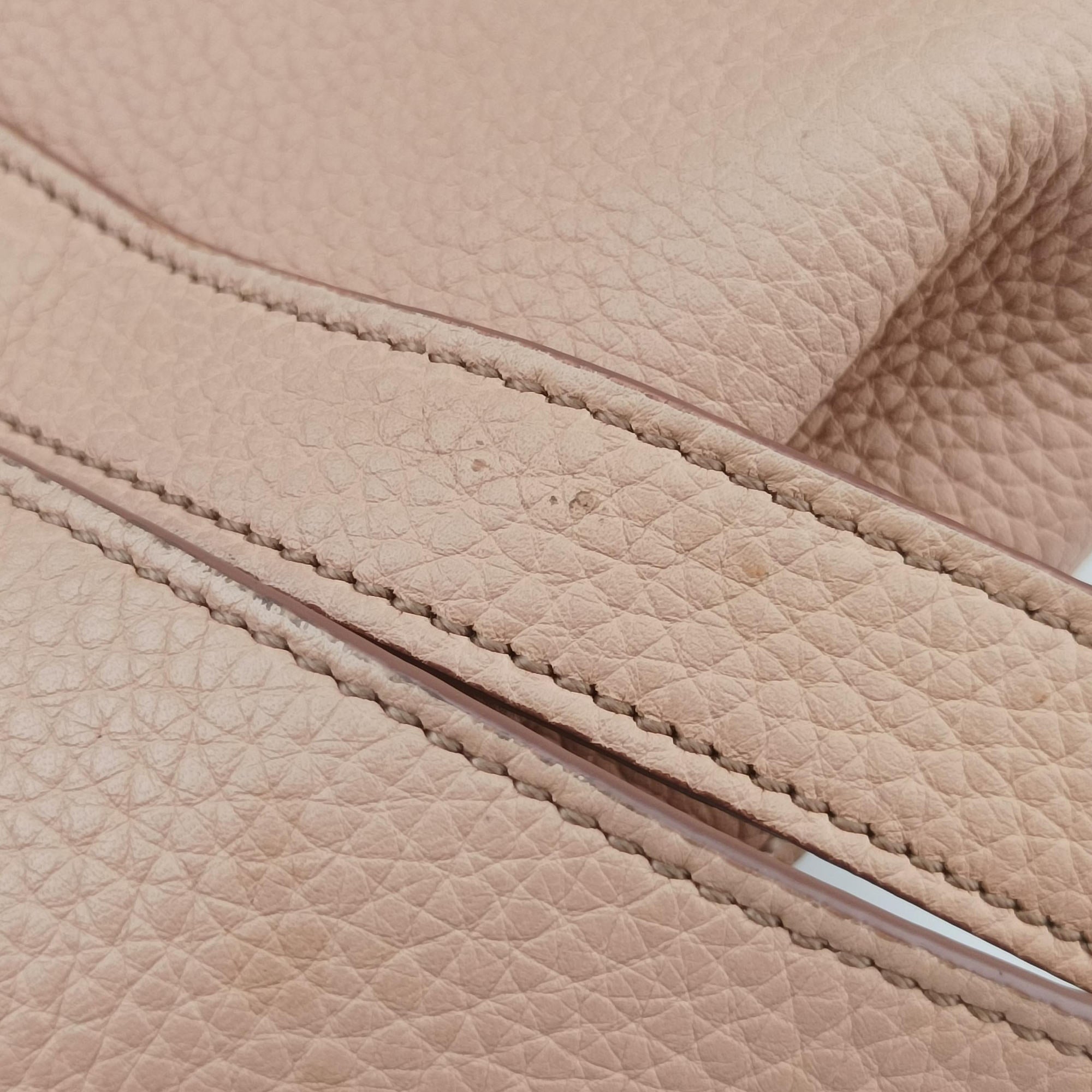 Pre-owned TODS Wave Beige Leather  shoulderbag | stylenewstar