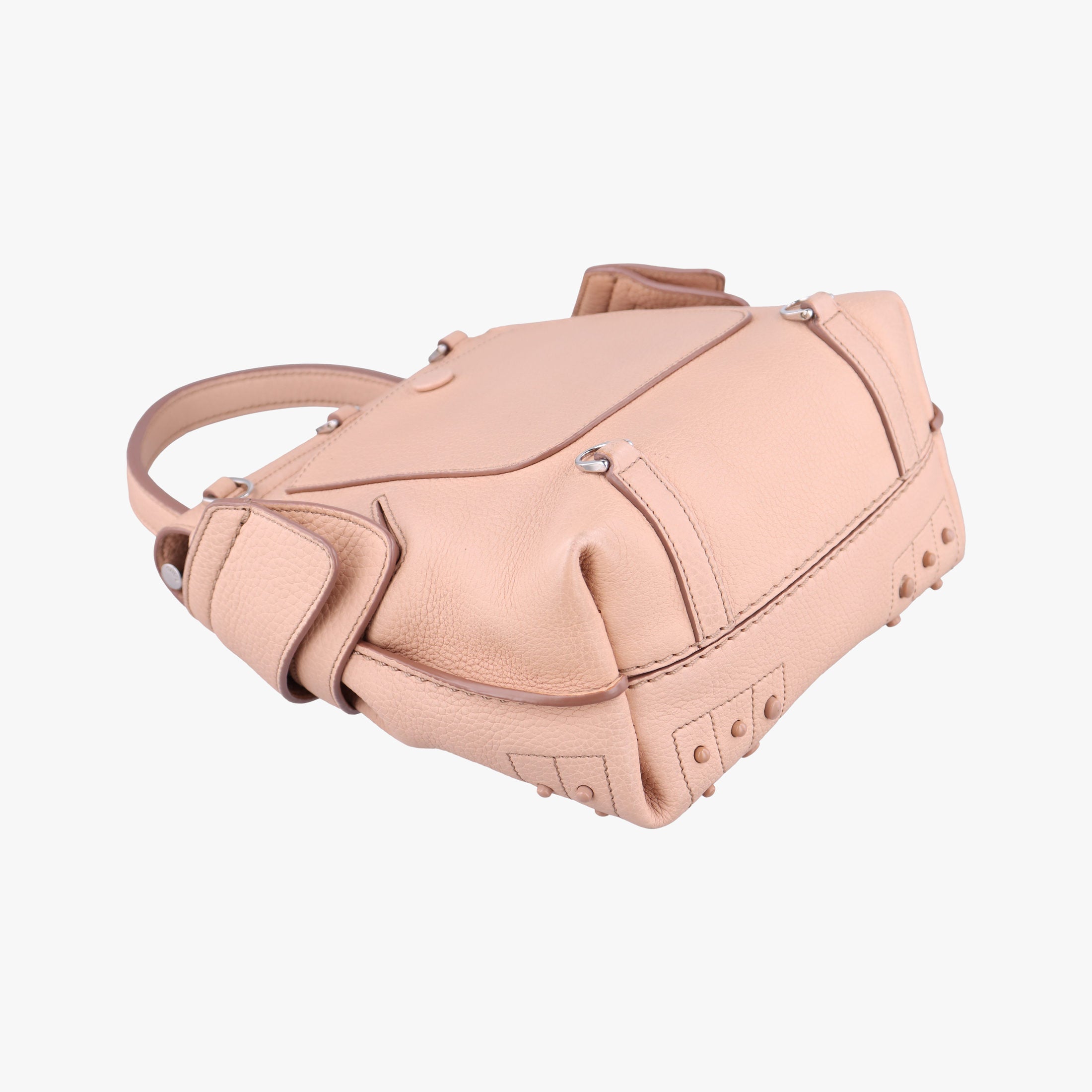 Pre-owned TODS Wave Beige Leather  shoulderbag | stylenewstar