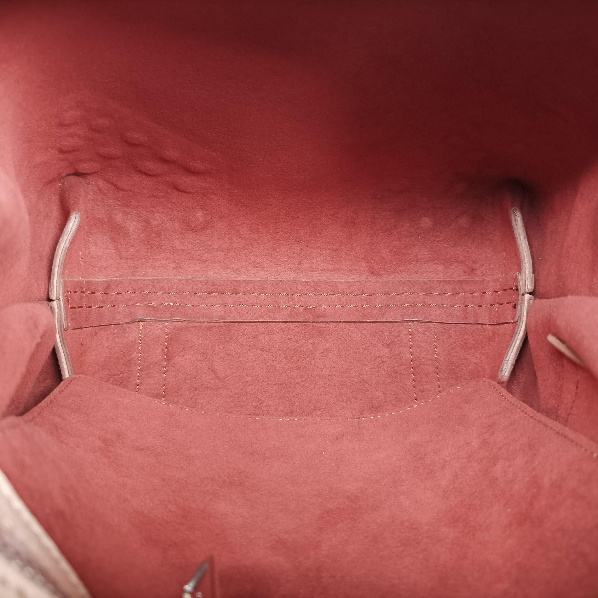 Pre-owned TODS Wave Beige Leather  shoulderbag | stylenewstar