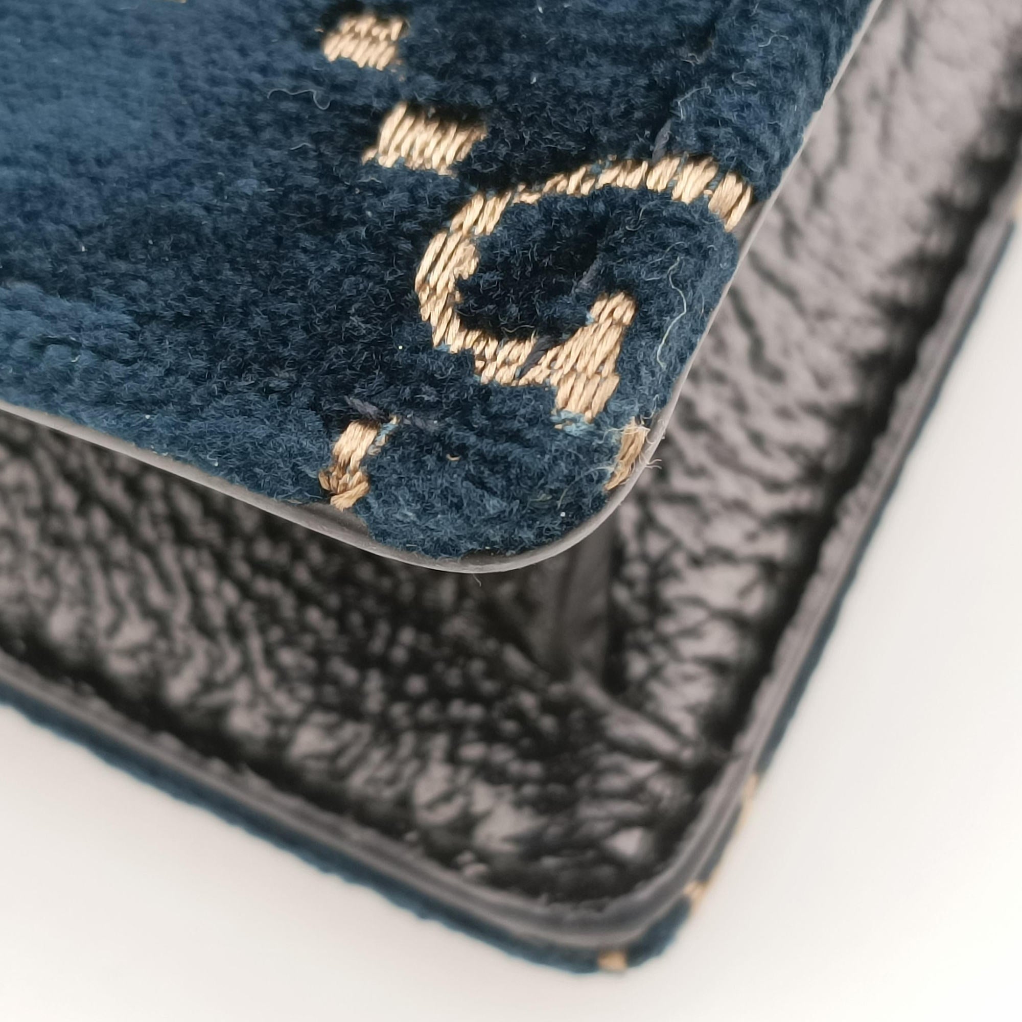 Pre-owned Gucci Dionysus Navy velour 476432 shoulderbag | stylenewstar