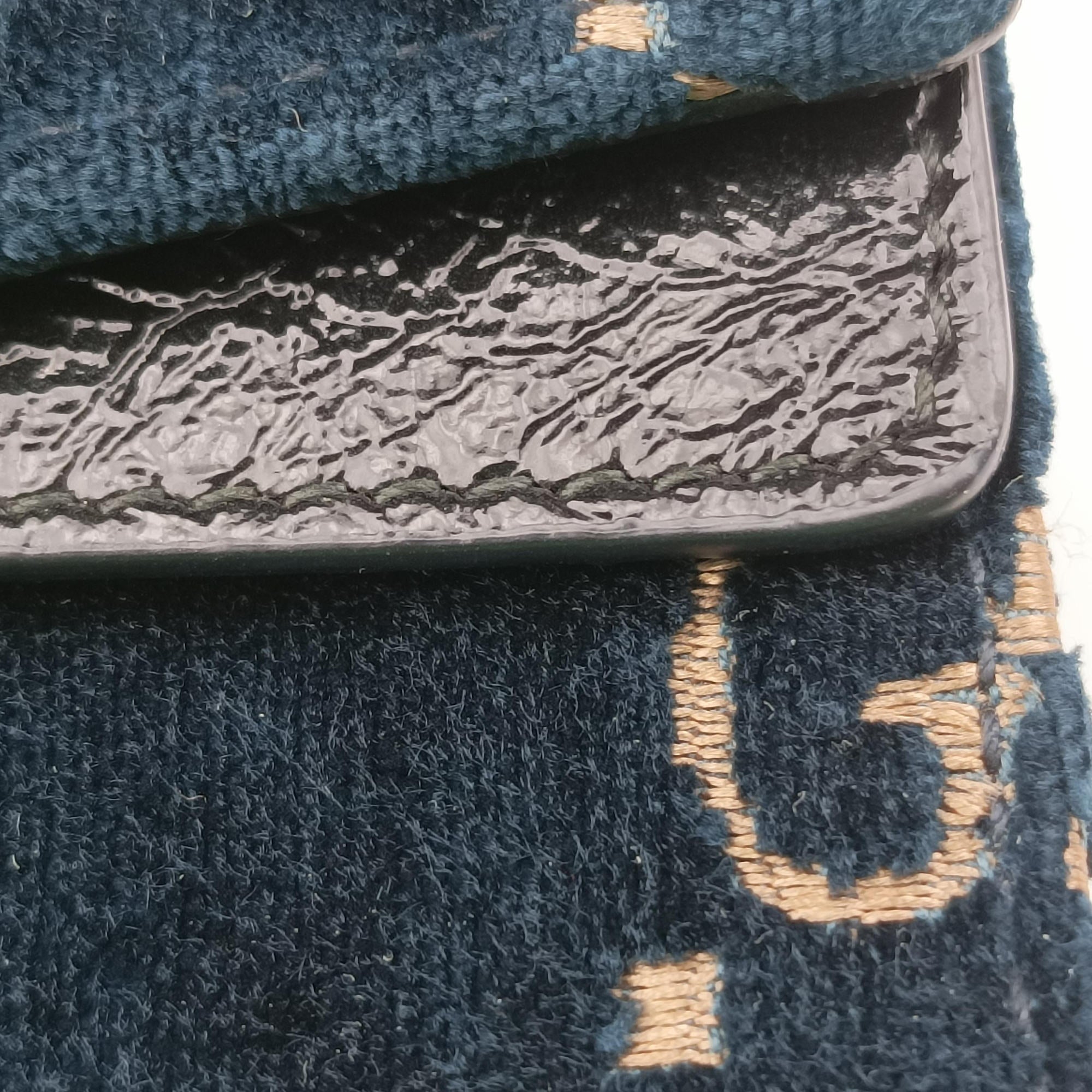 Pre-owned Gucci Dionysus Navy velour 476432 shoulderbag | stylenewstar