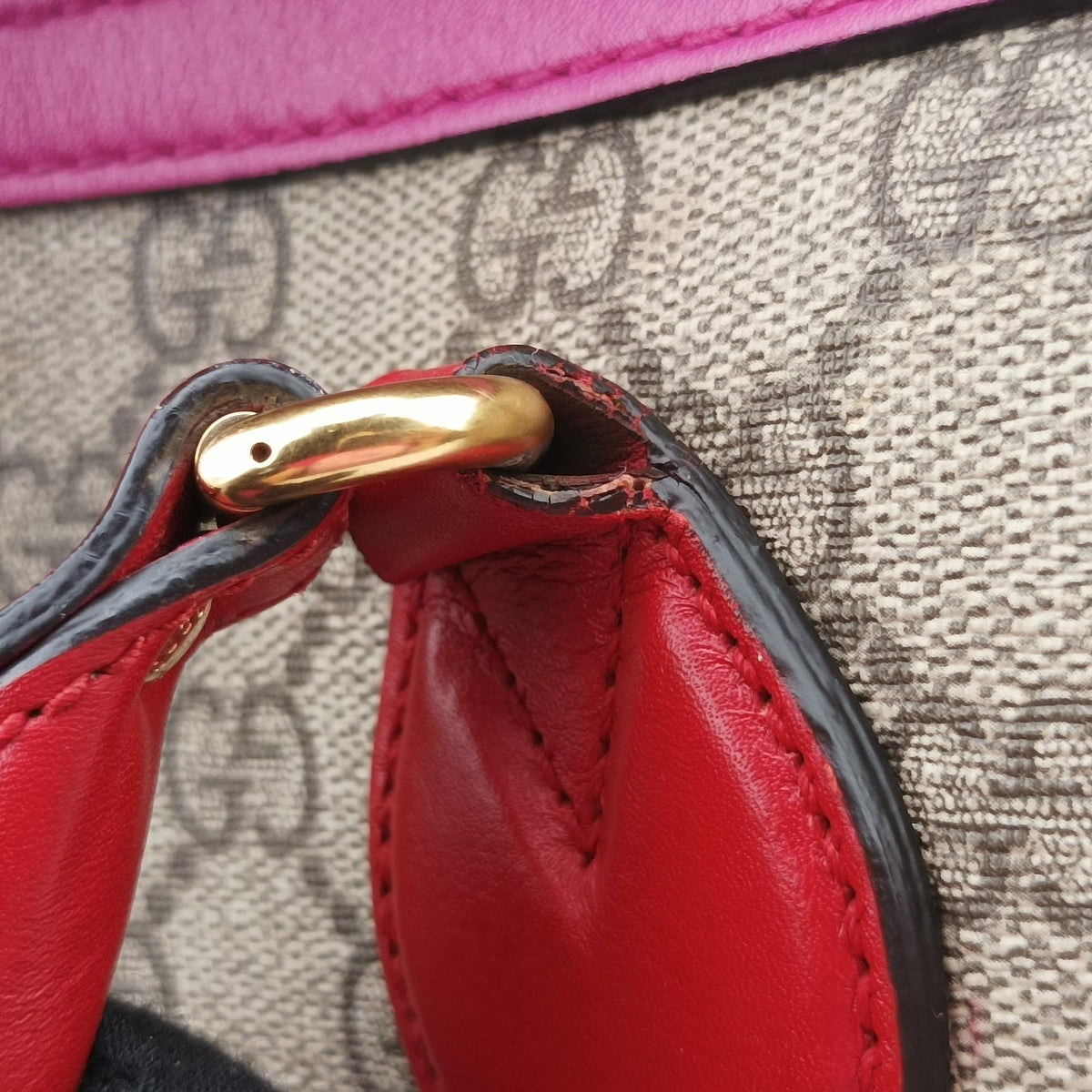 Secondhand Gucci GG SUPREME beige×red×pink PVC coated canvas×Leather 409529 shoulderbag | stylenewstar